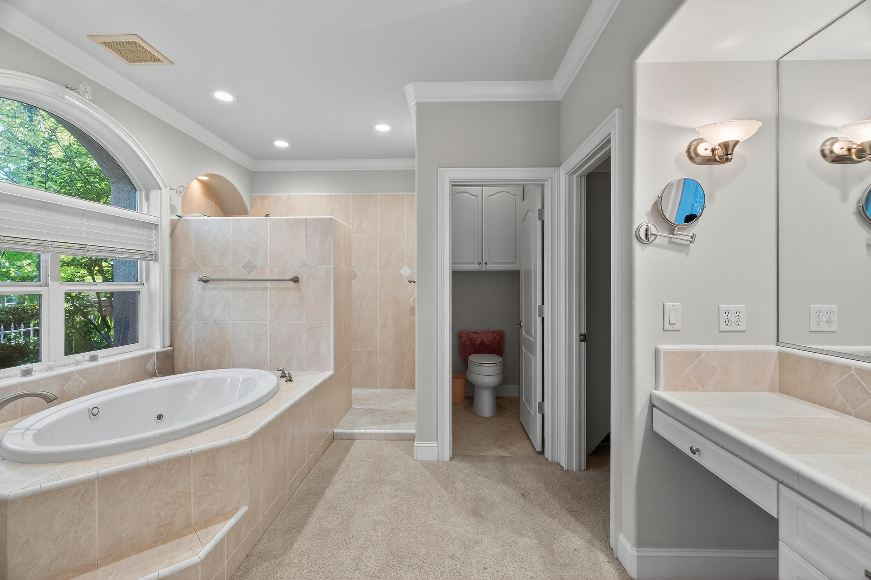 2275 Crescent Moon Drive