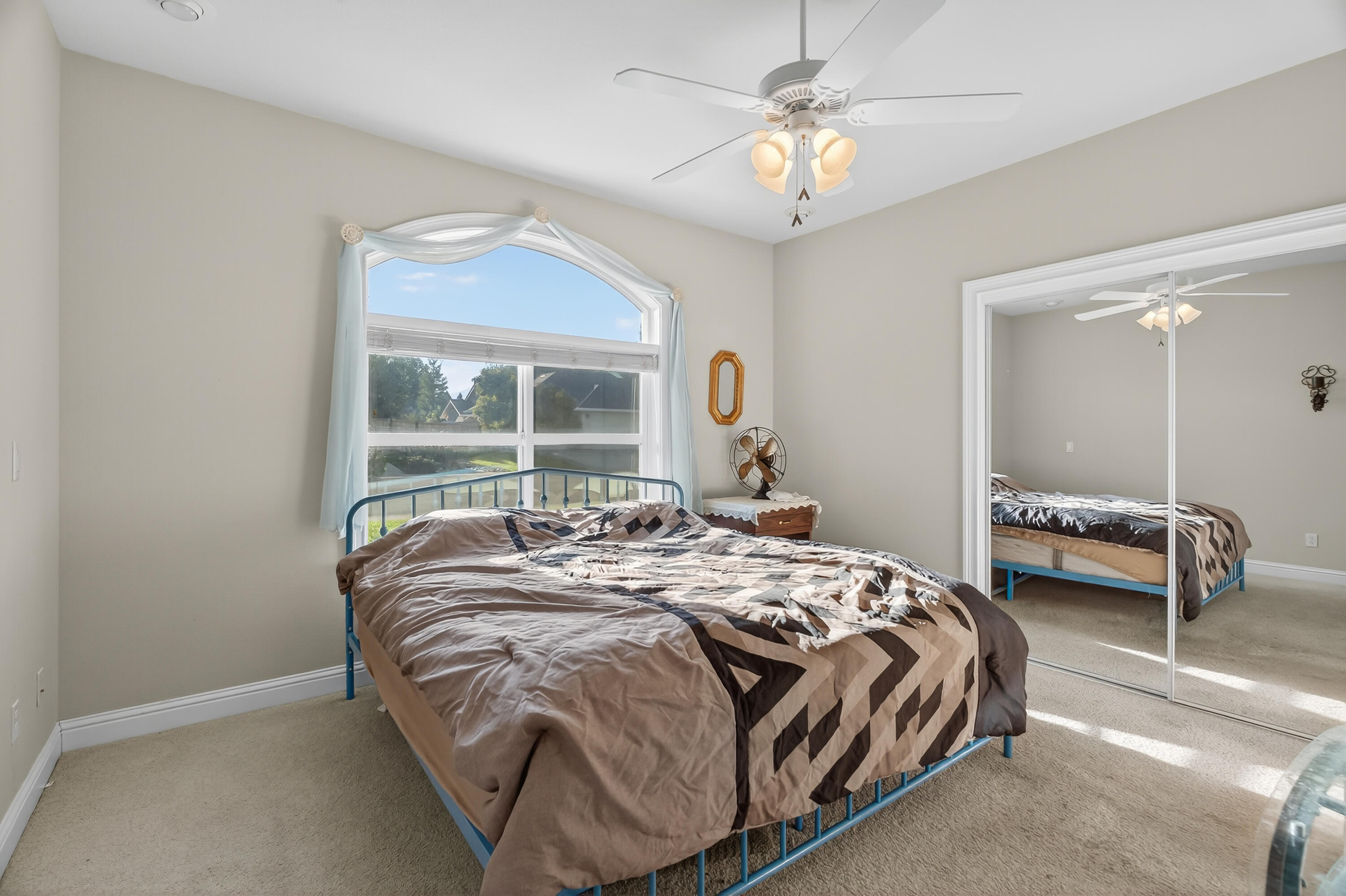 2275 Crescent Moon Drive