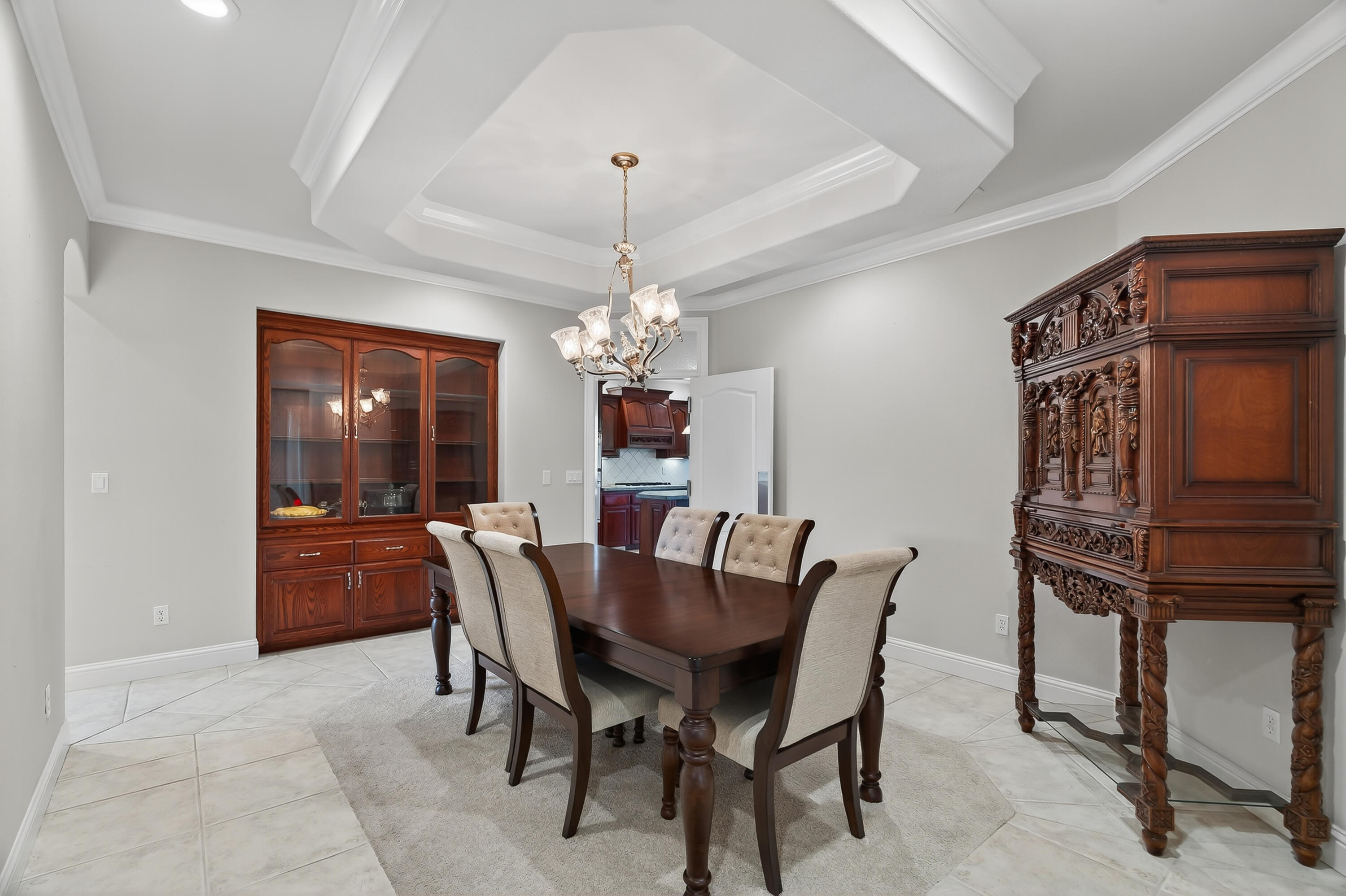 2275 Crescent Moon Drive