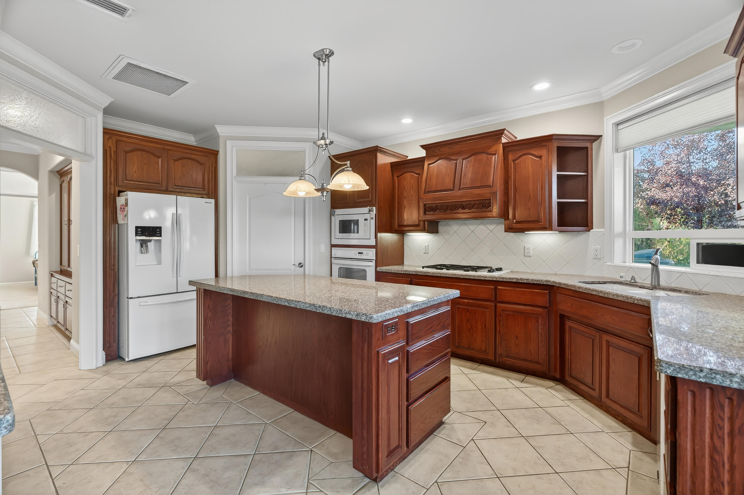 2275 Crescent Moon Drive