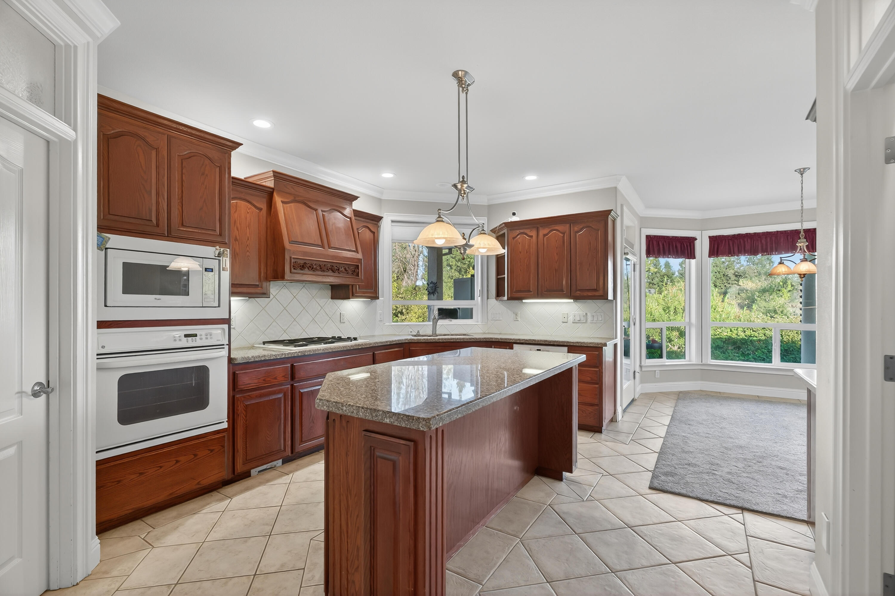 2275 Crescent Moon Drive