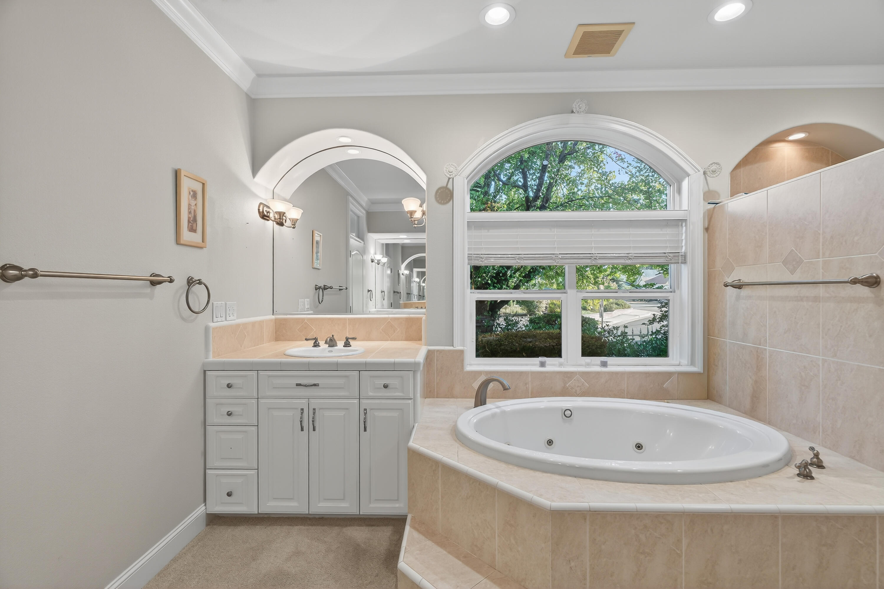 2275 Crescent Moon Drive