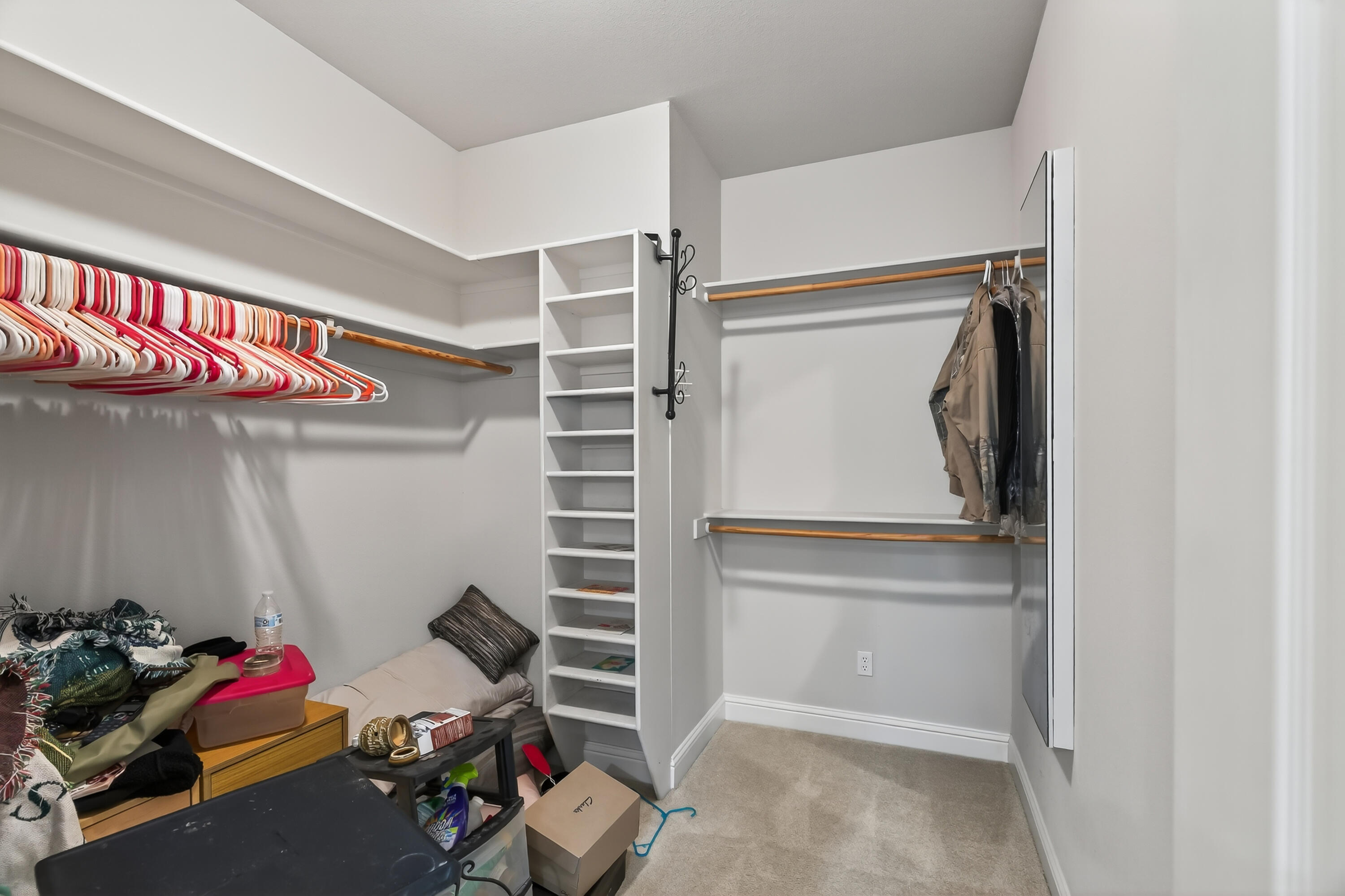 2275 Crescent Moon Drive