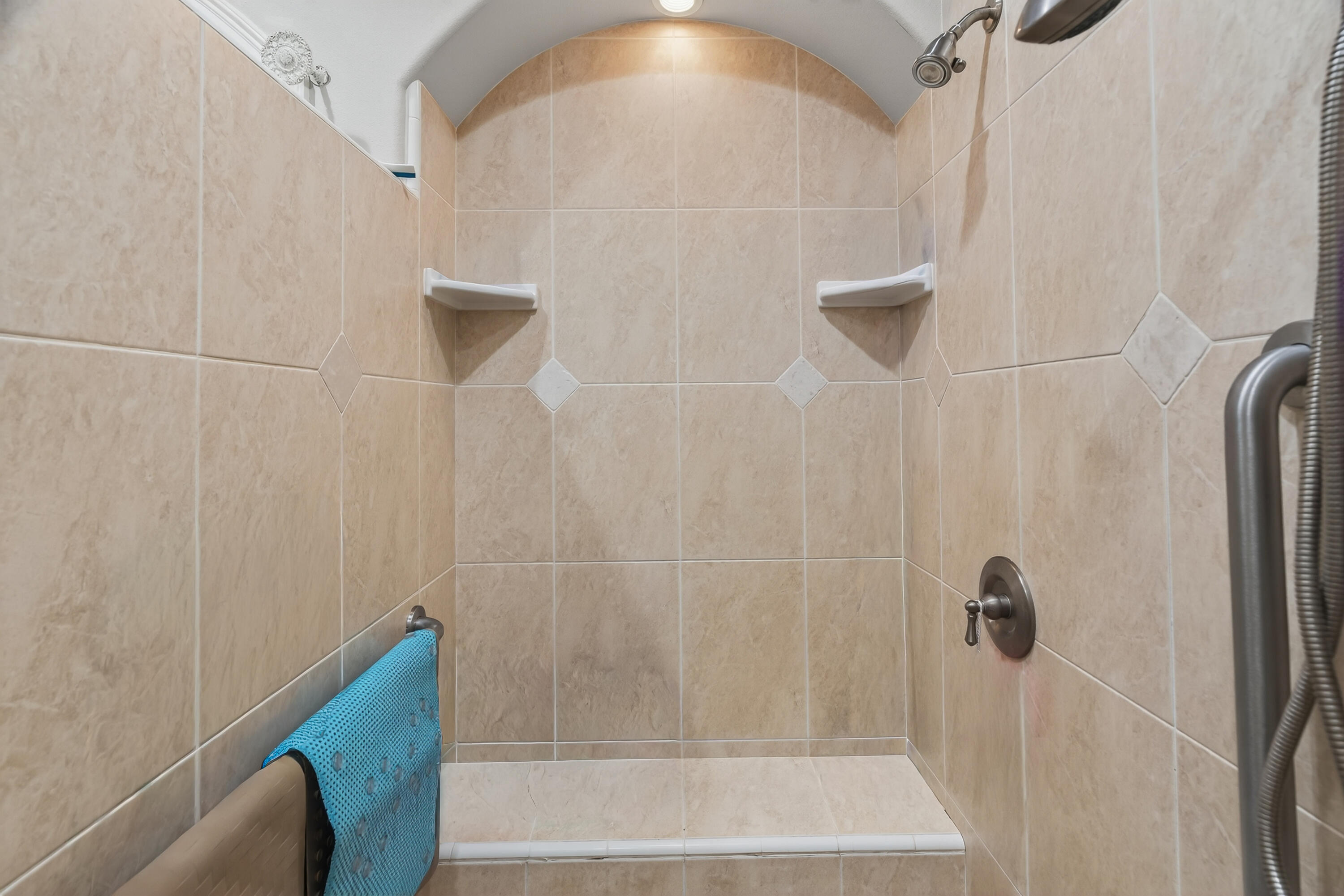 2275 Crescent Moon Drive