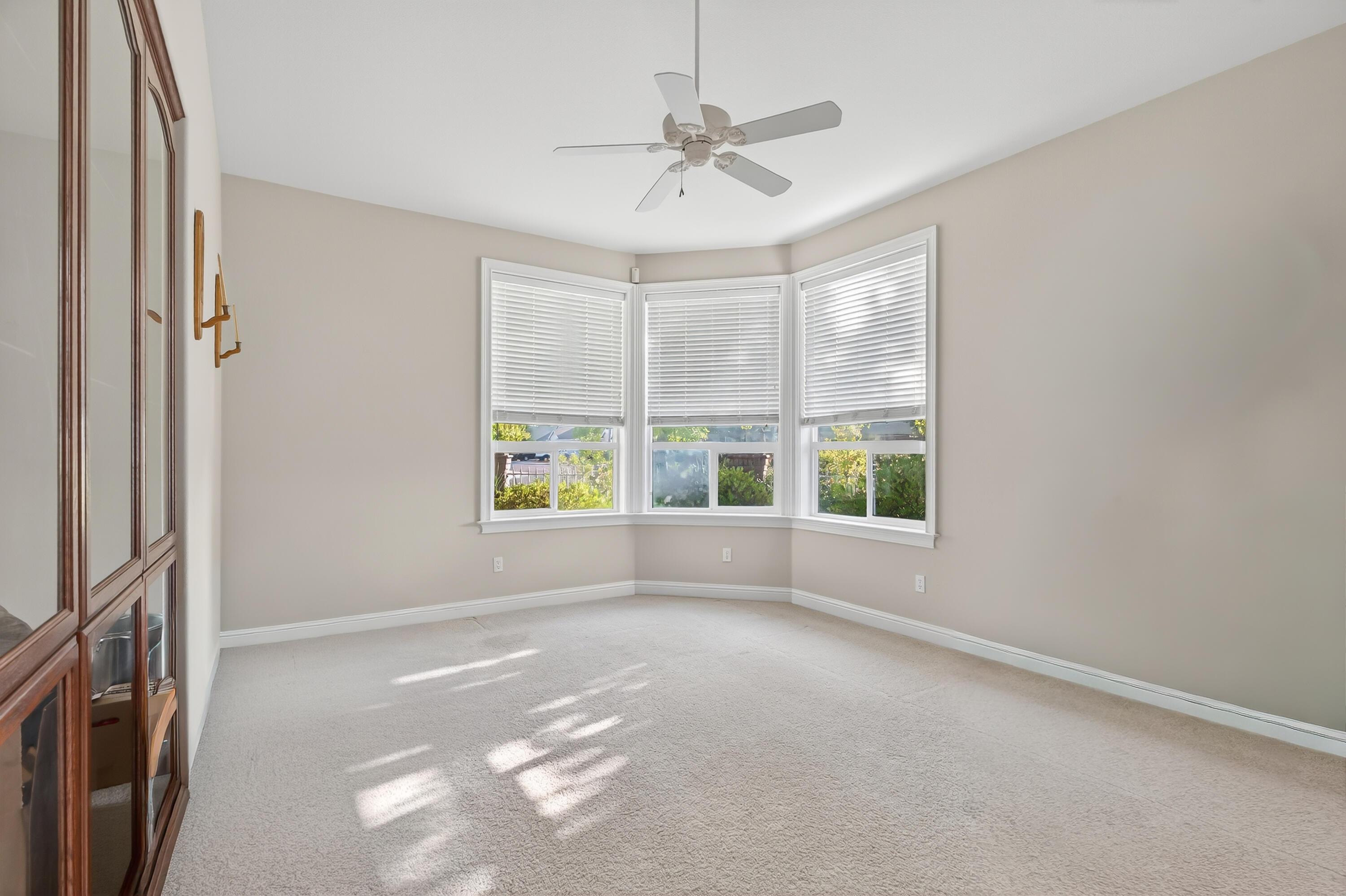 2275 Crescent Moon Drive