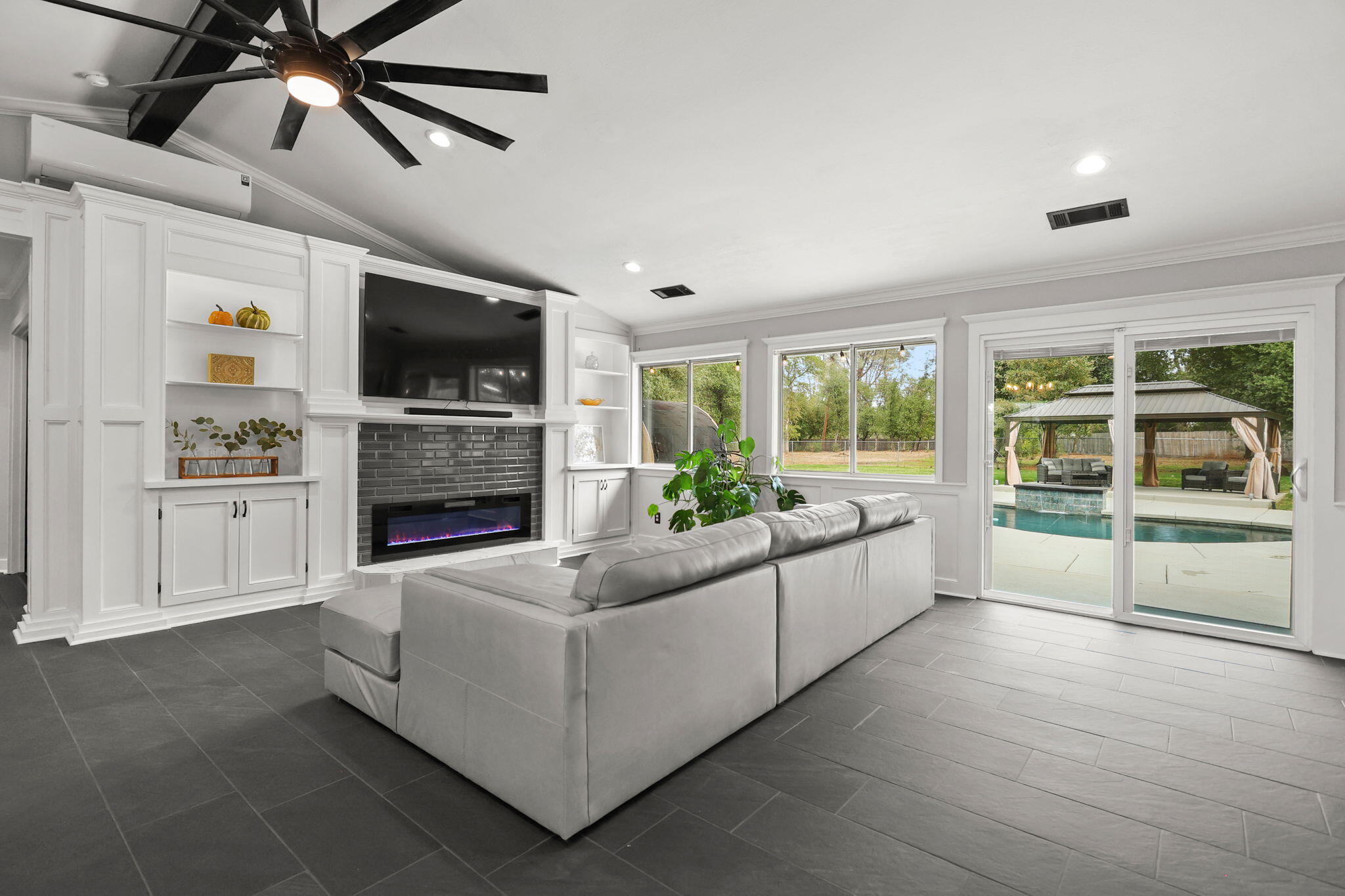 6703 High Valley Road