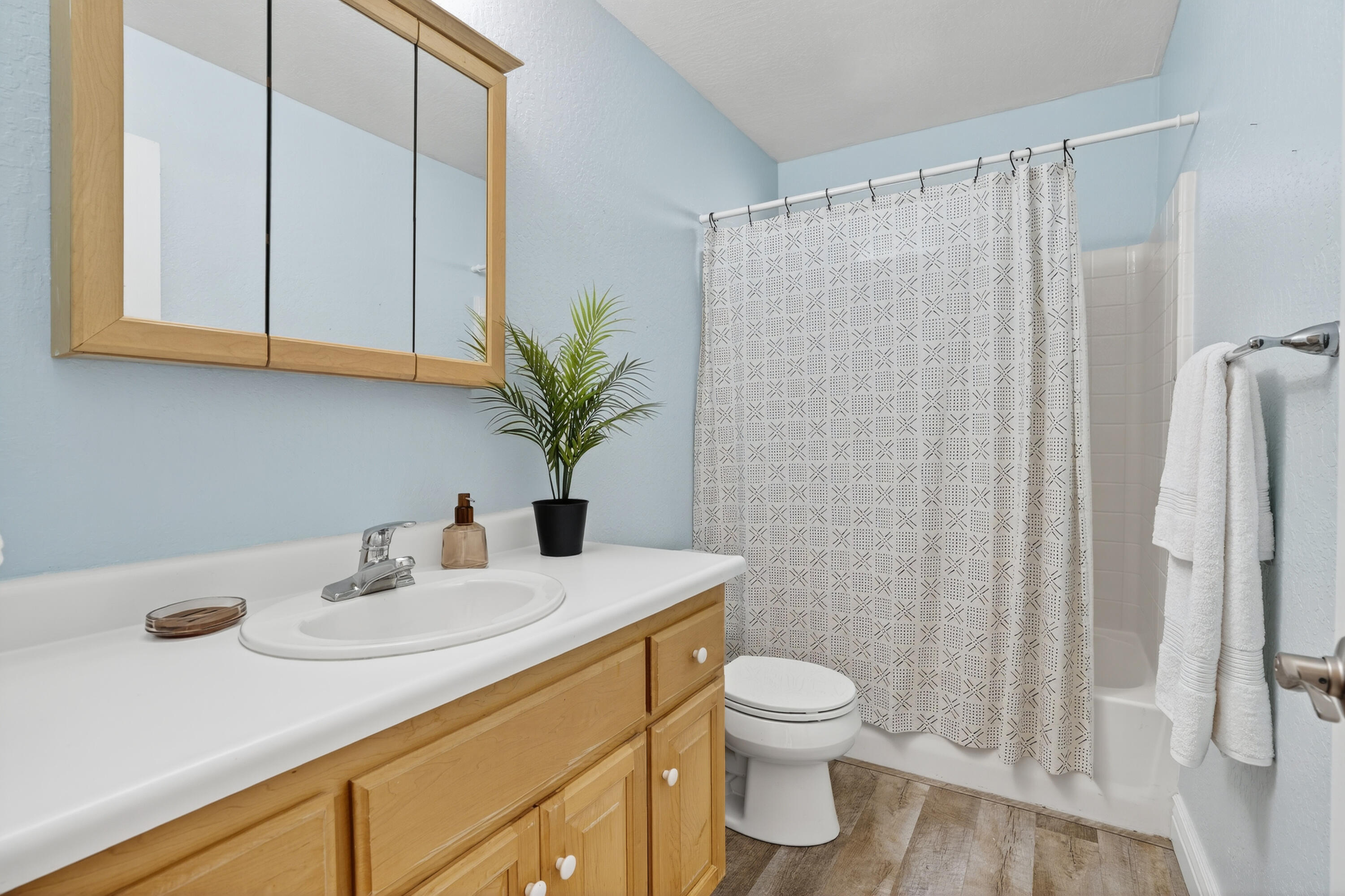 11969 Jack Pine Lane, Redding