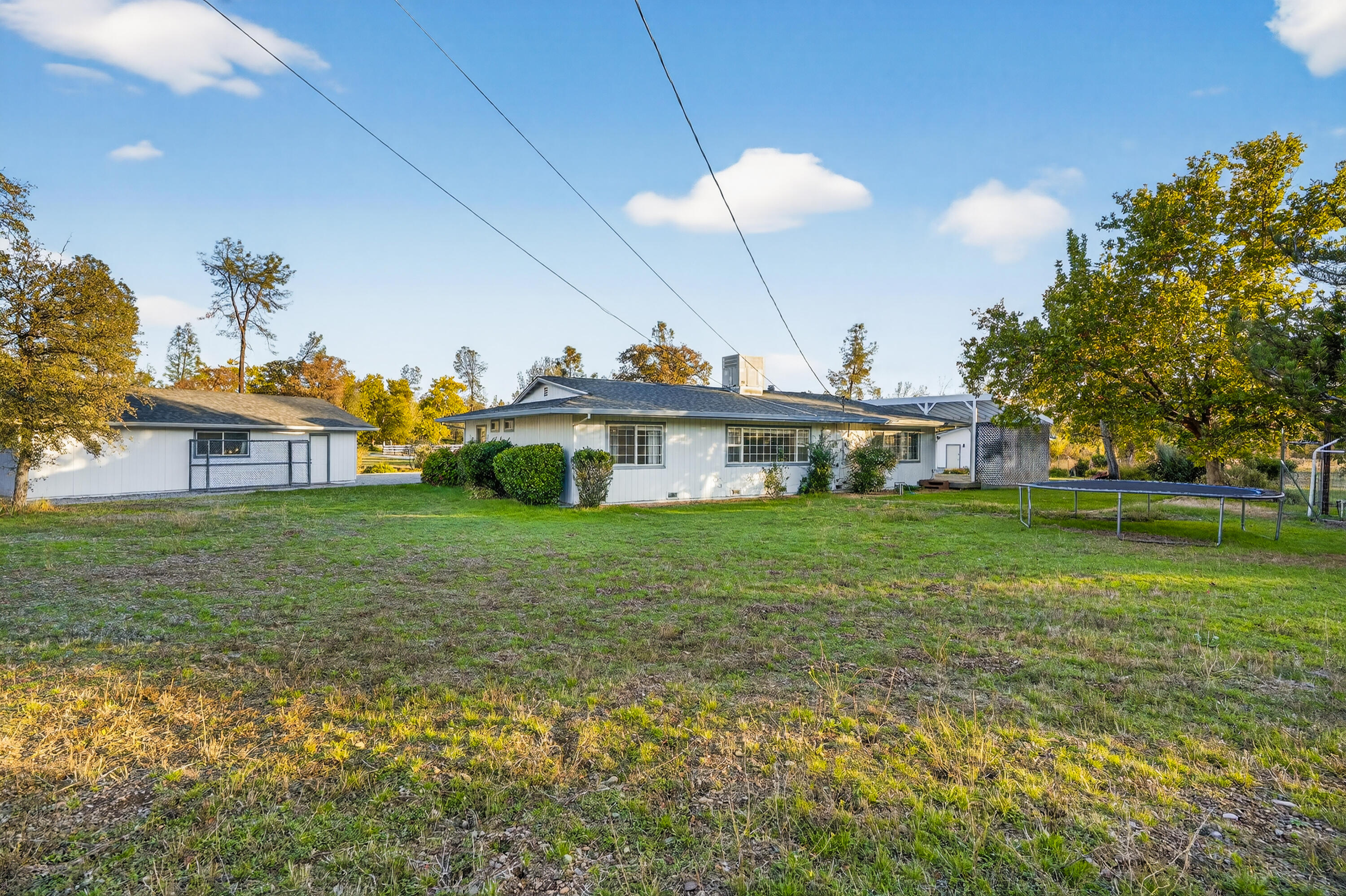 11969 Jack Pine Lane, Redding