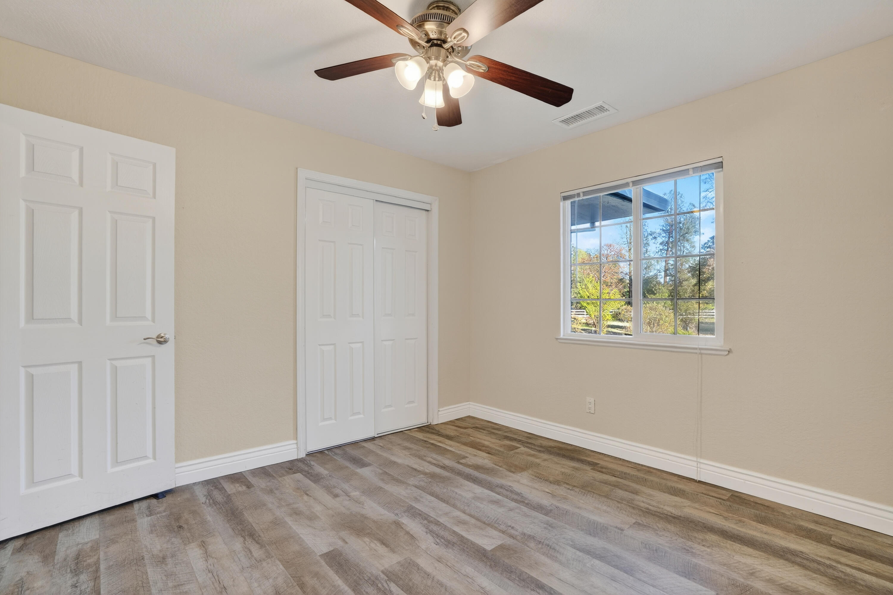 11969 Jack Pine Lane, Redding