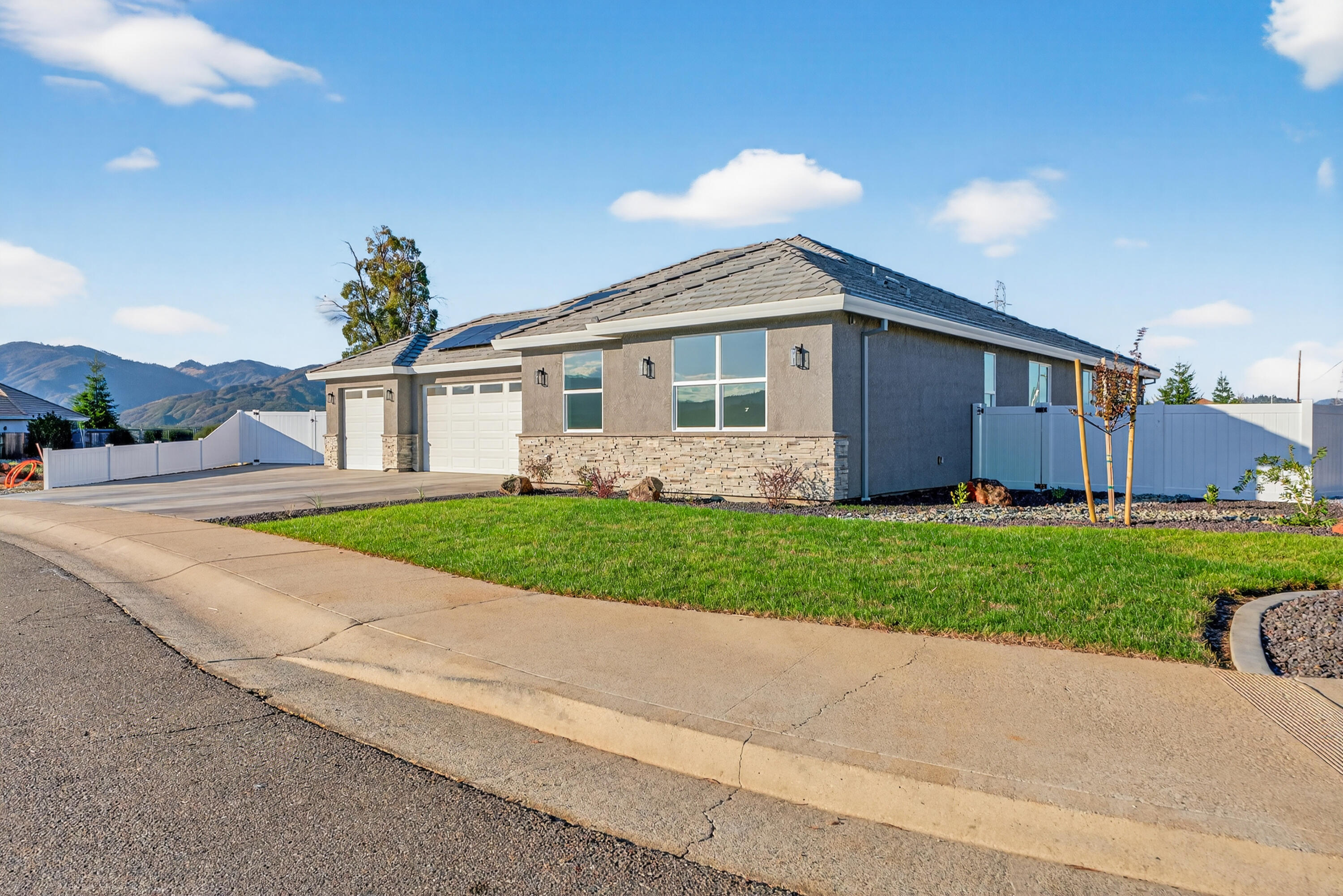 4806 Ferrington Court, Redding