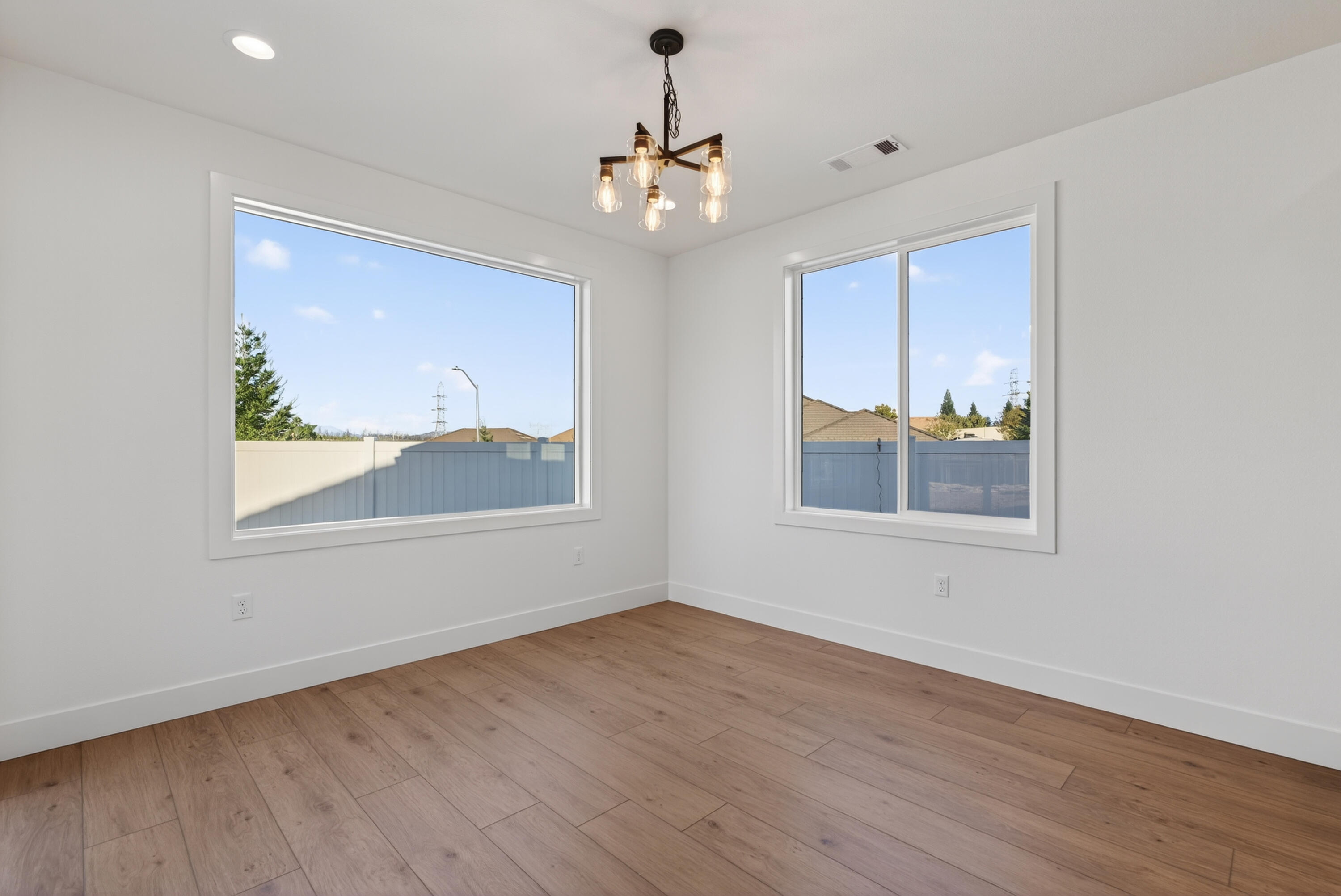 4806 Ferrington Court, Redding