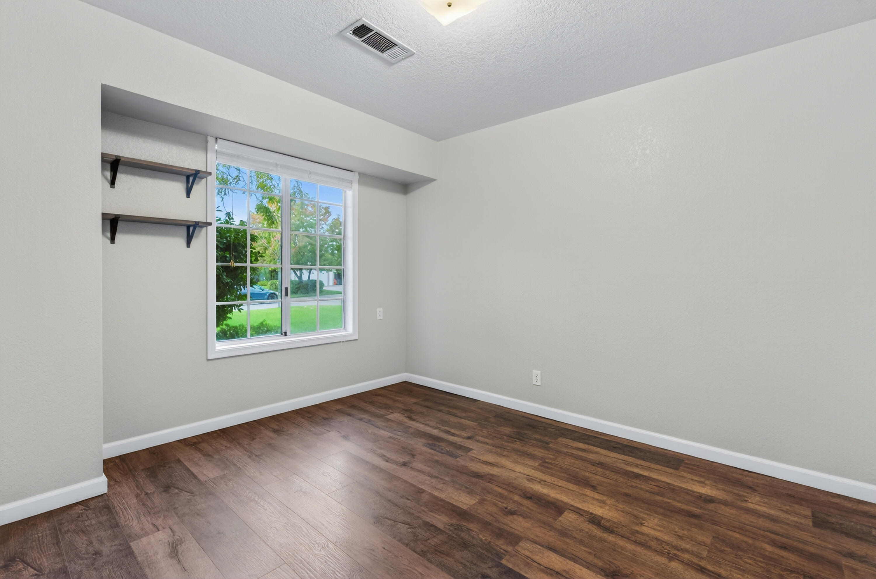 1346 Minder Drive, Redding