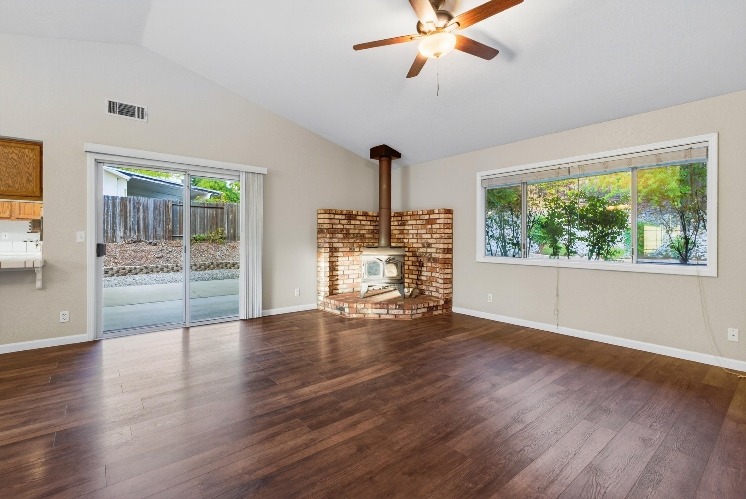 1346 Minder Drive, Redding