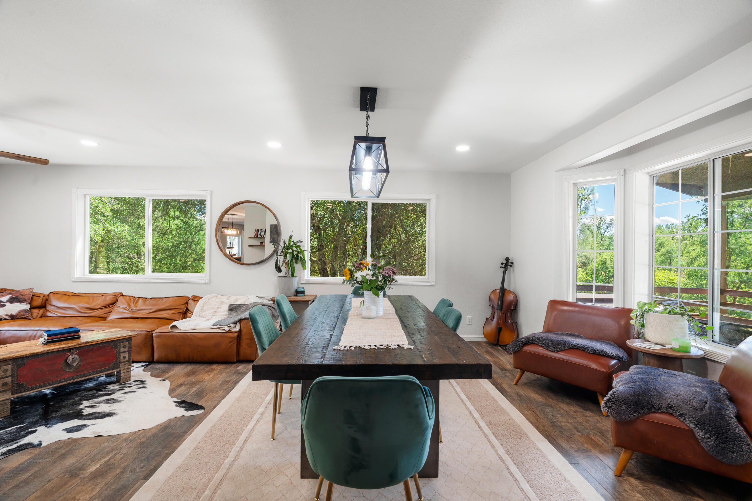 1355 Hope Lane, Redding