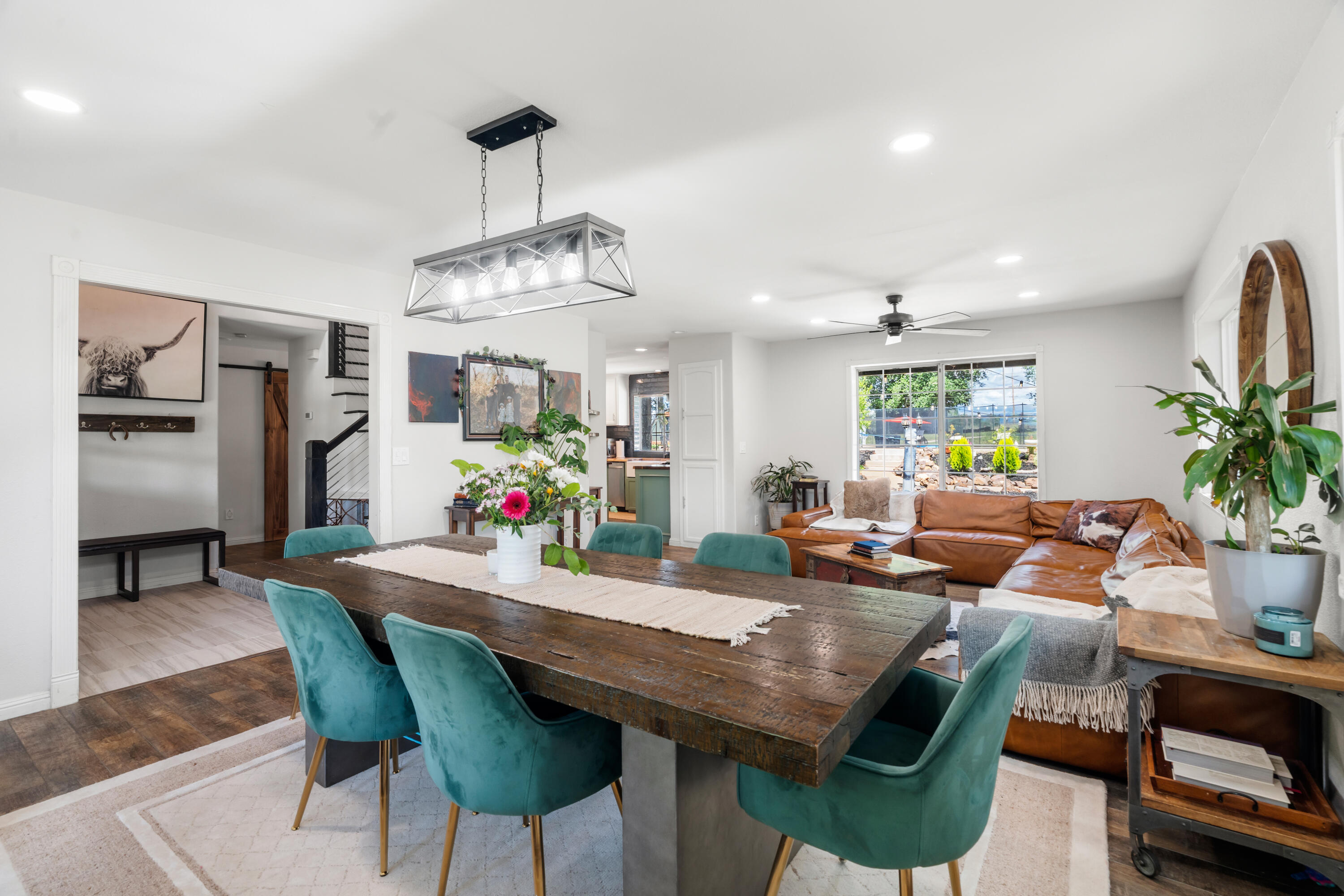 1355 Hope Lane, Redding