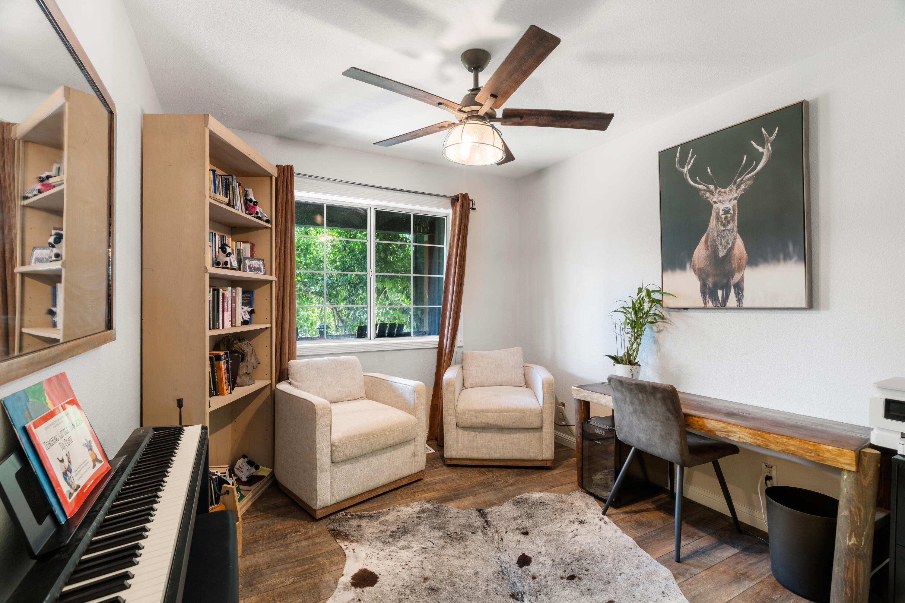 1355 Hope Lane, Redding