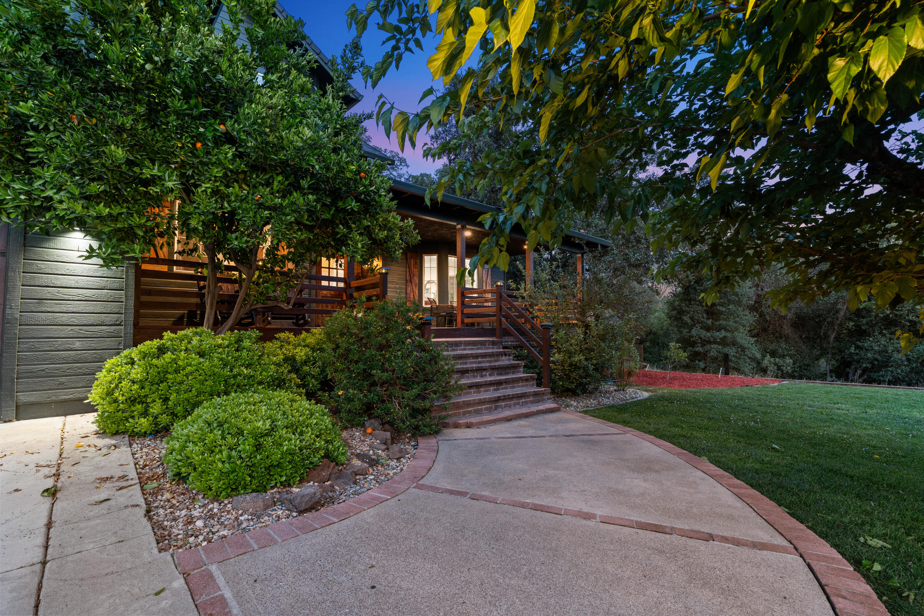 1355 Hope Lane, Redding