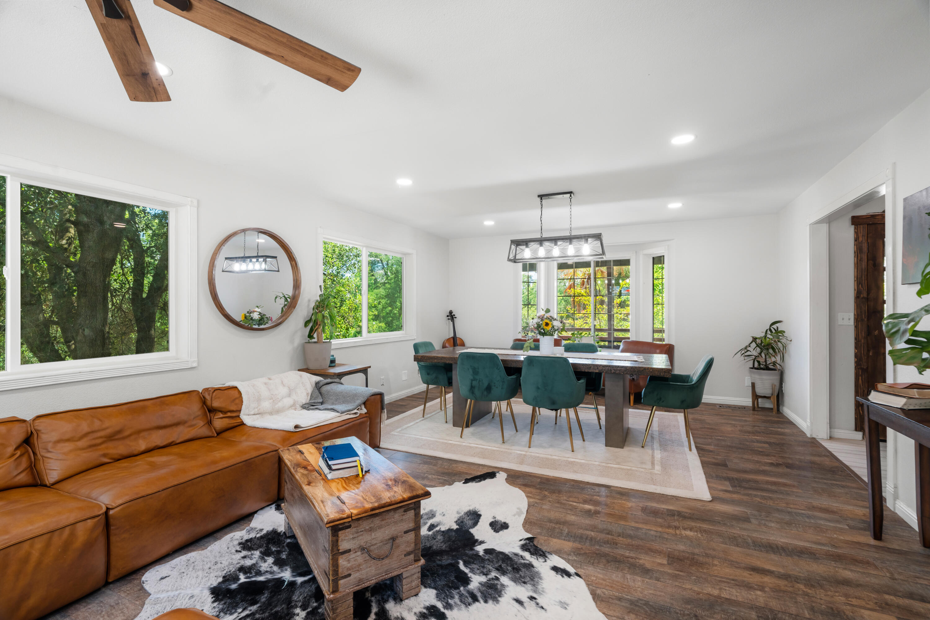 1355 Hope Lane, Redding