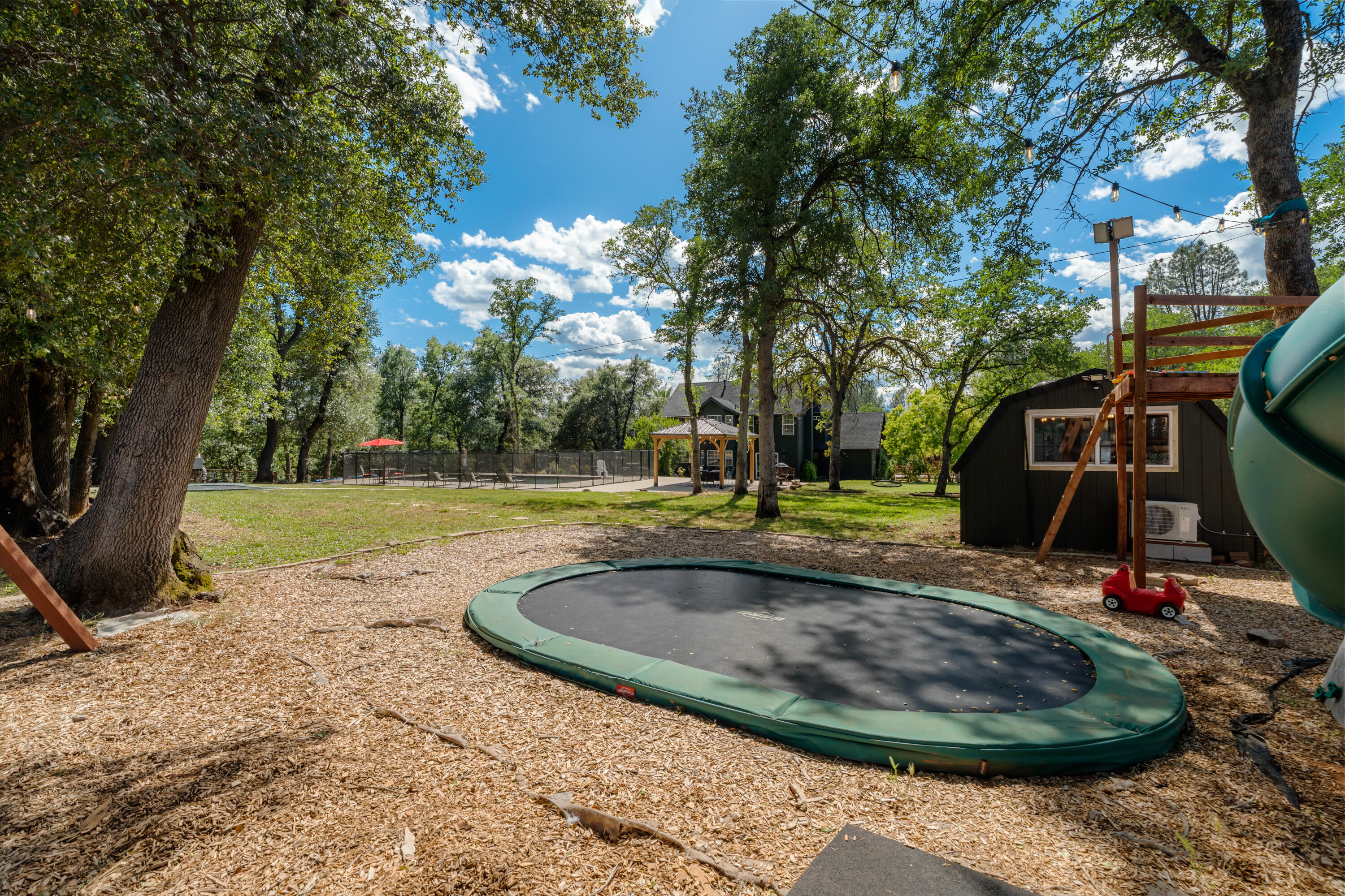 1355 Hope Lane, Redding