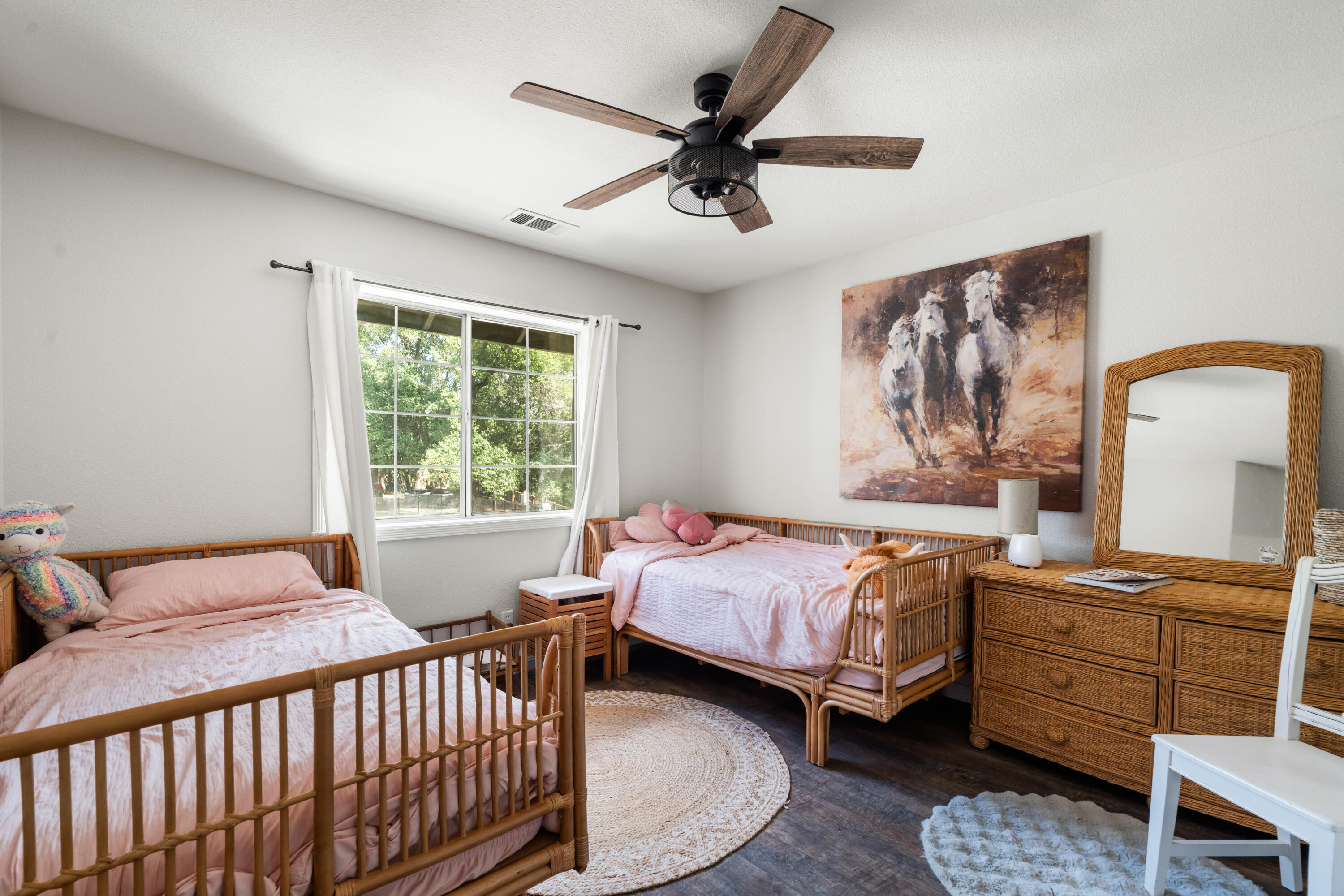 1355 Hope Lane, Redding