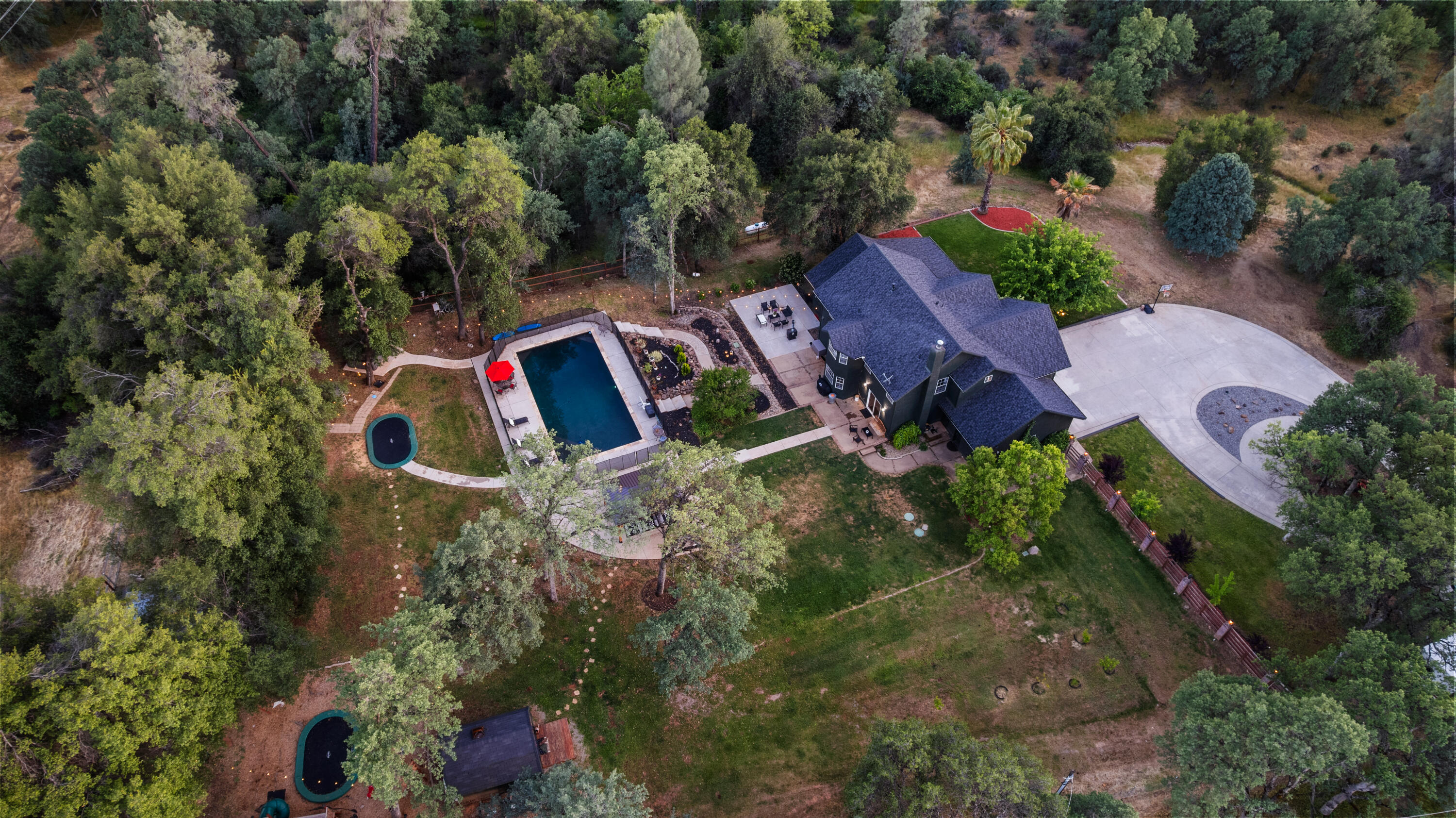 1355 Hope Lane, Redding