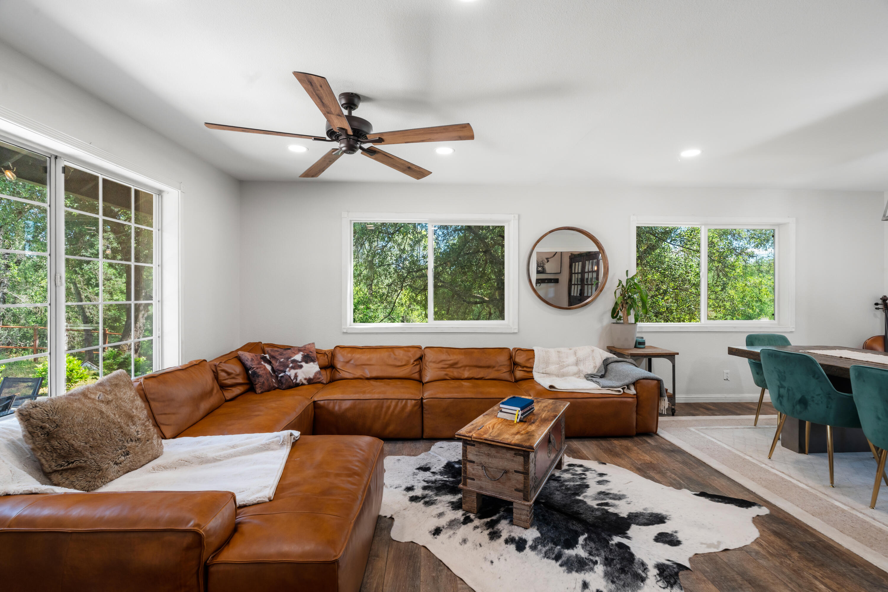 1355 Hope Lane, Redding