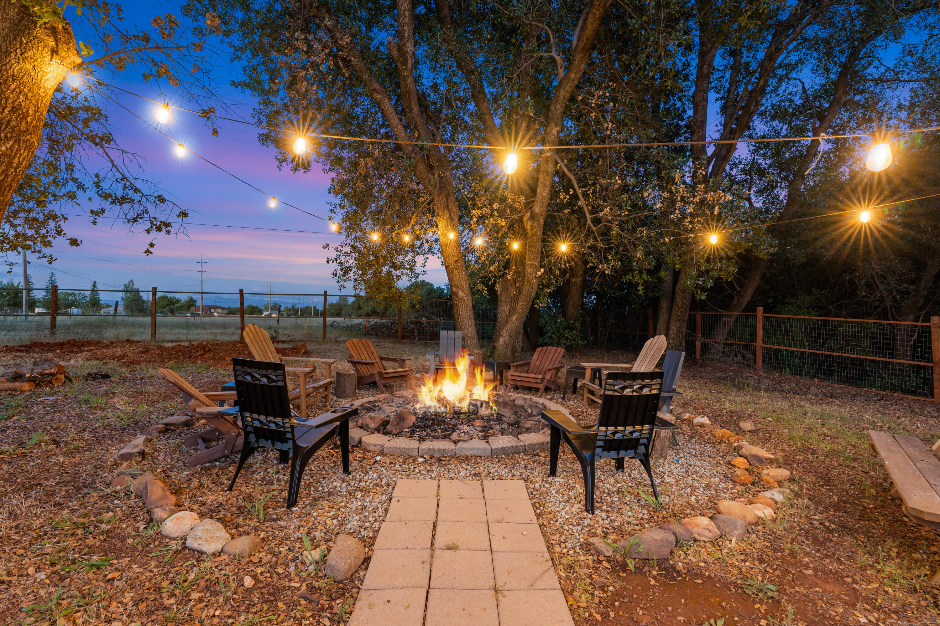 1355 Hope Lane, Redding