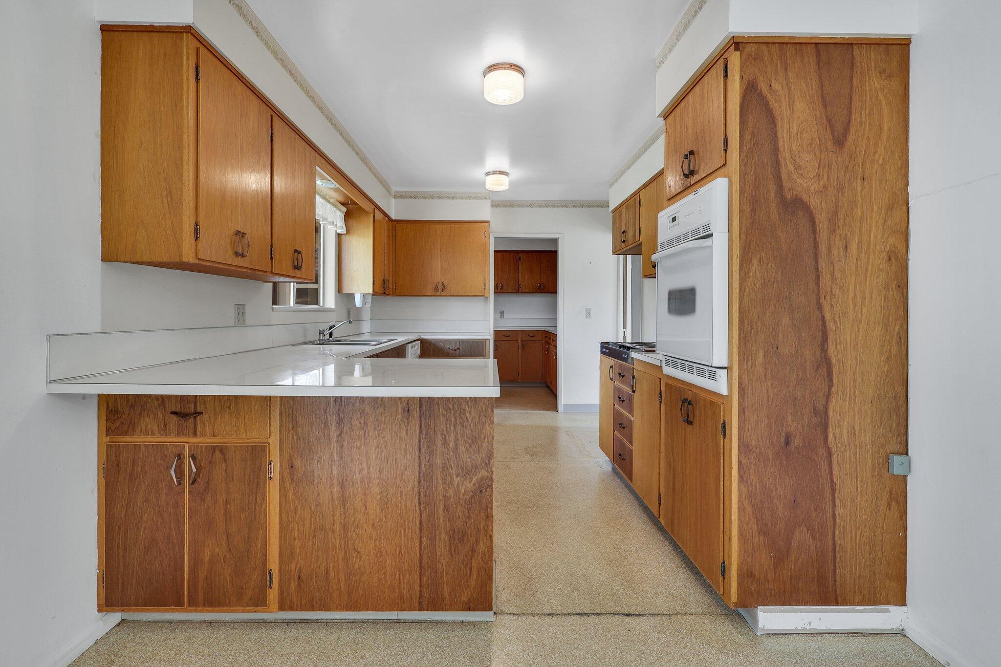 830 Royal Oak Drive