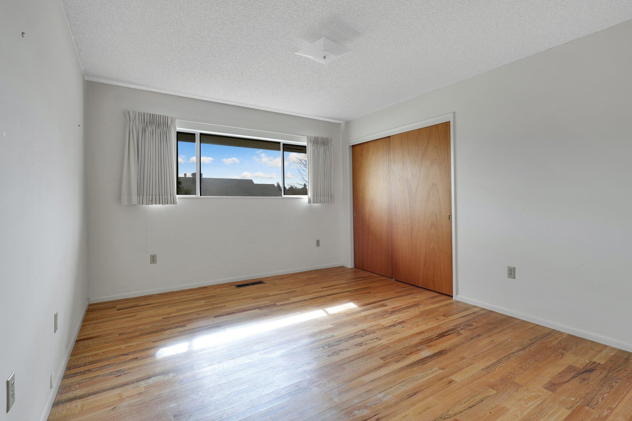 830 Royal Oak Drive