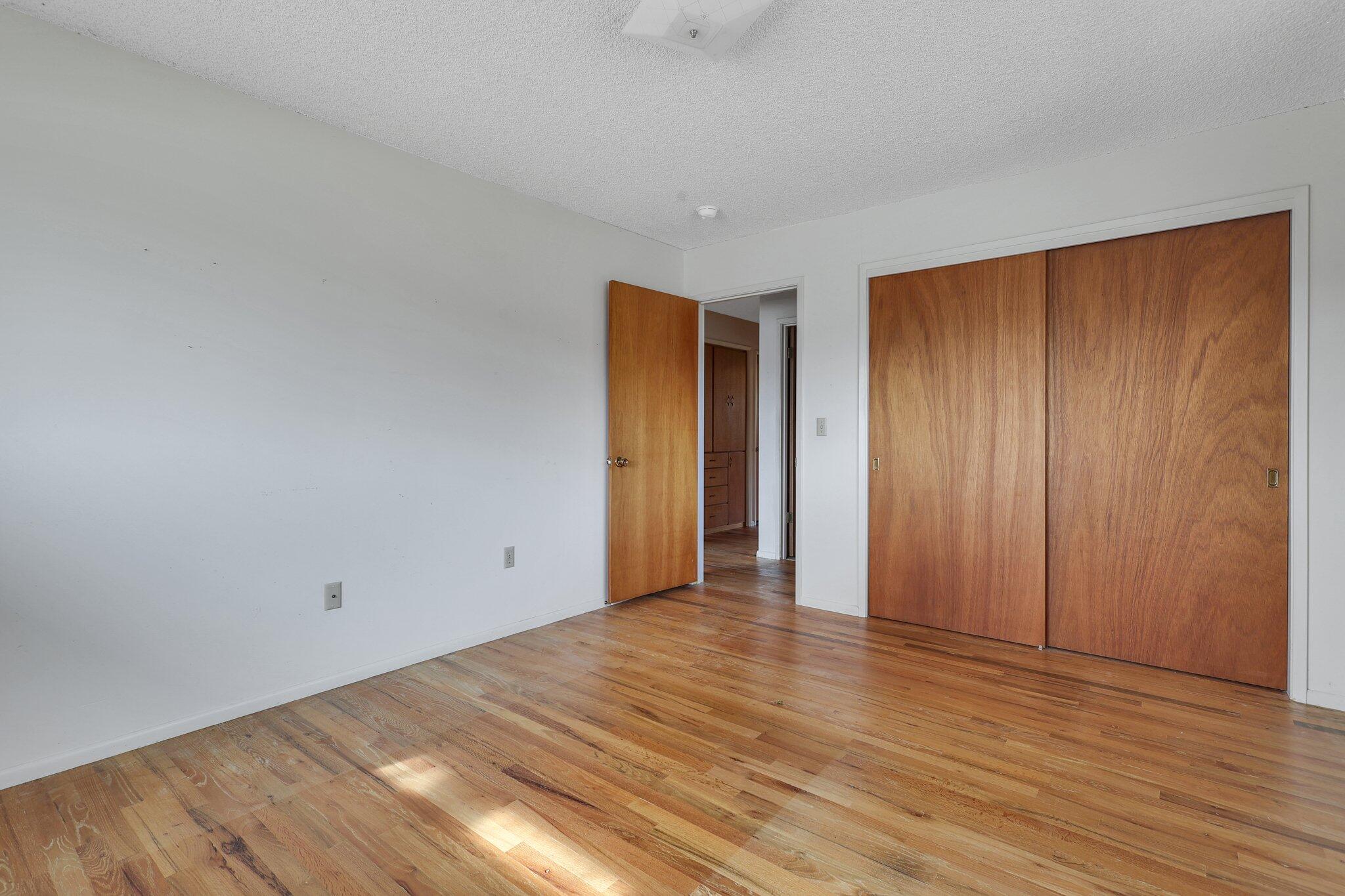 830 Royal Oak Drive