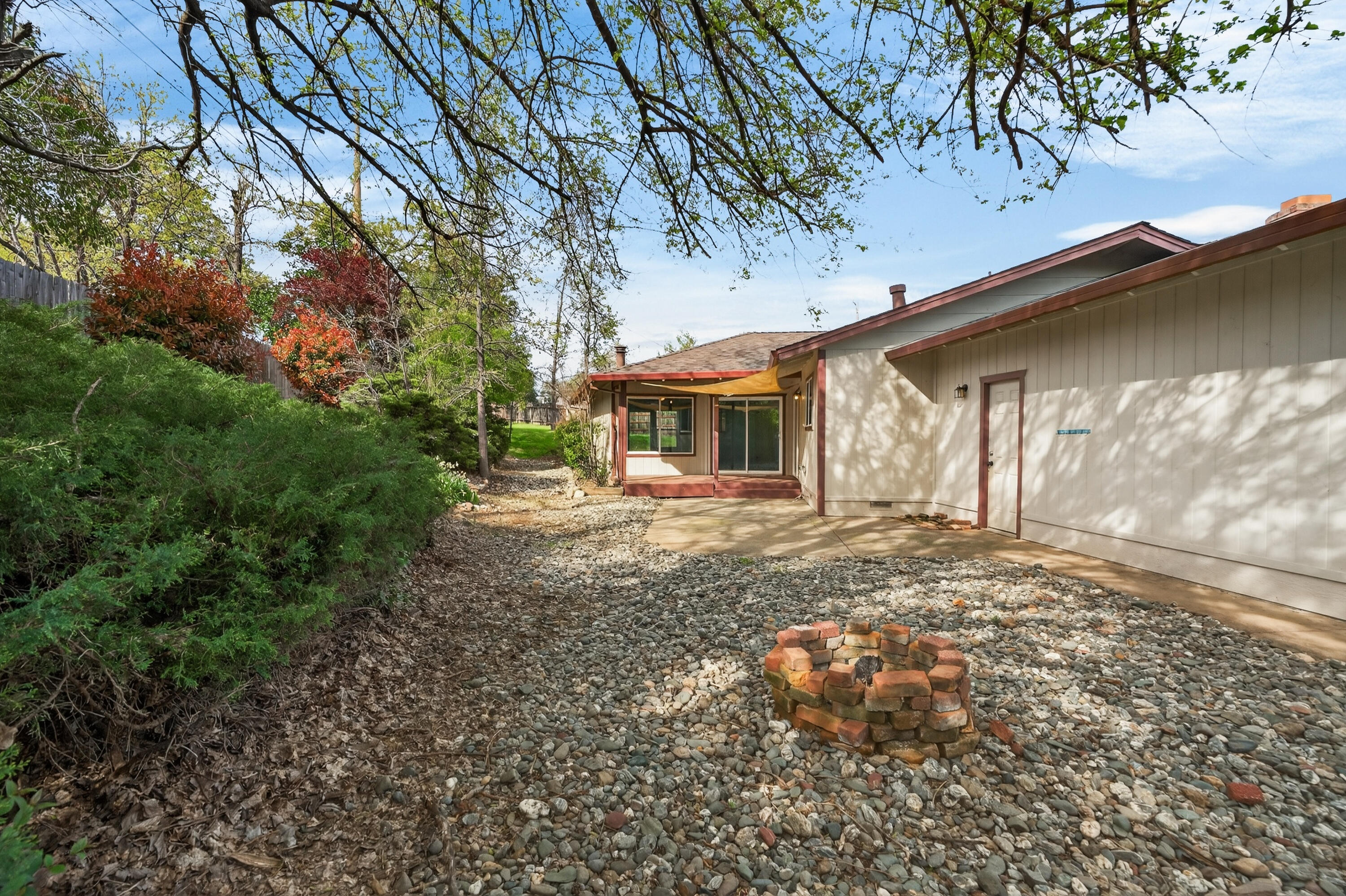 4160 Travona Court