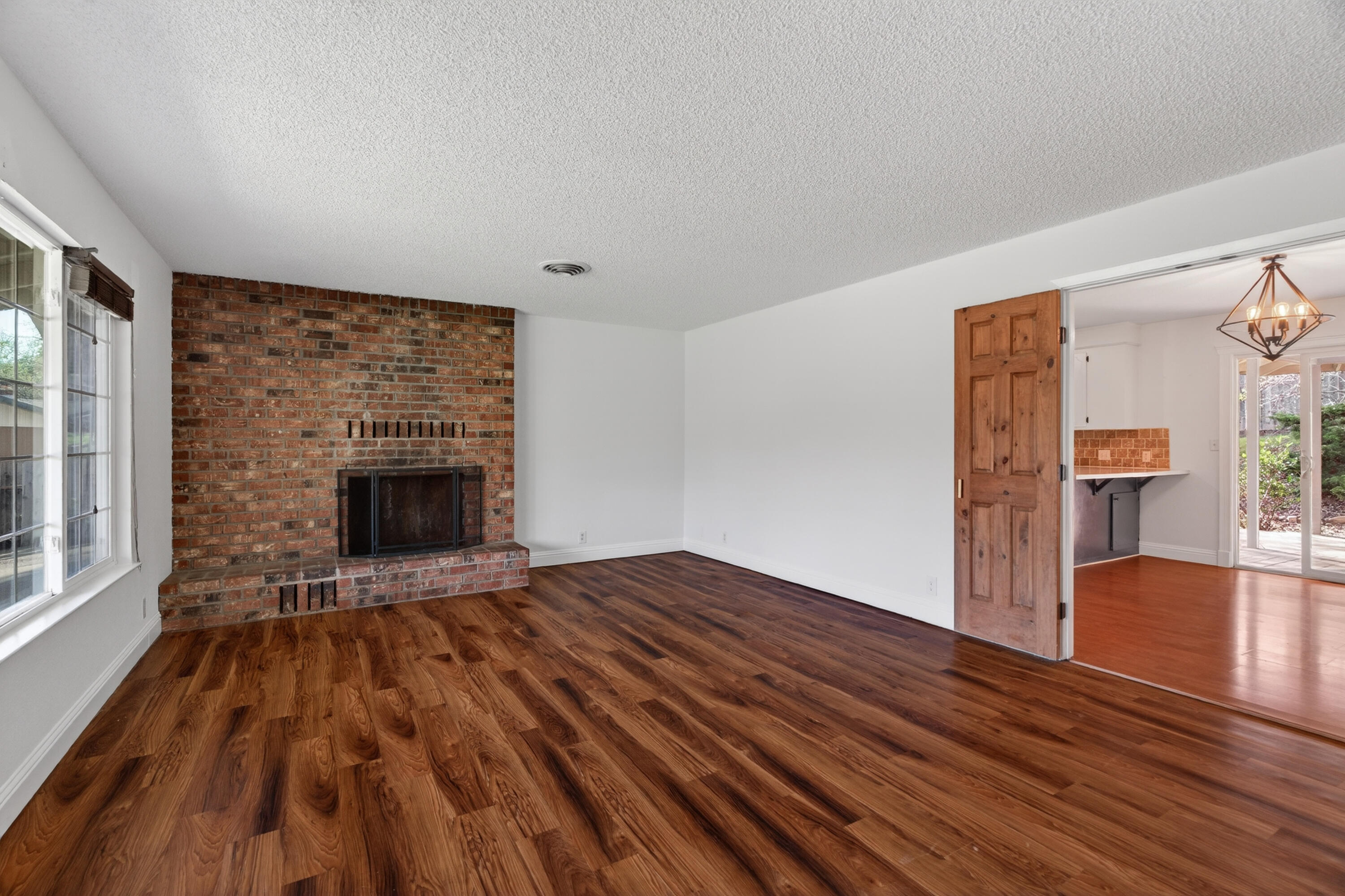 4160 Travona Court
