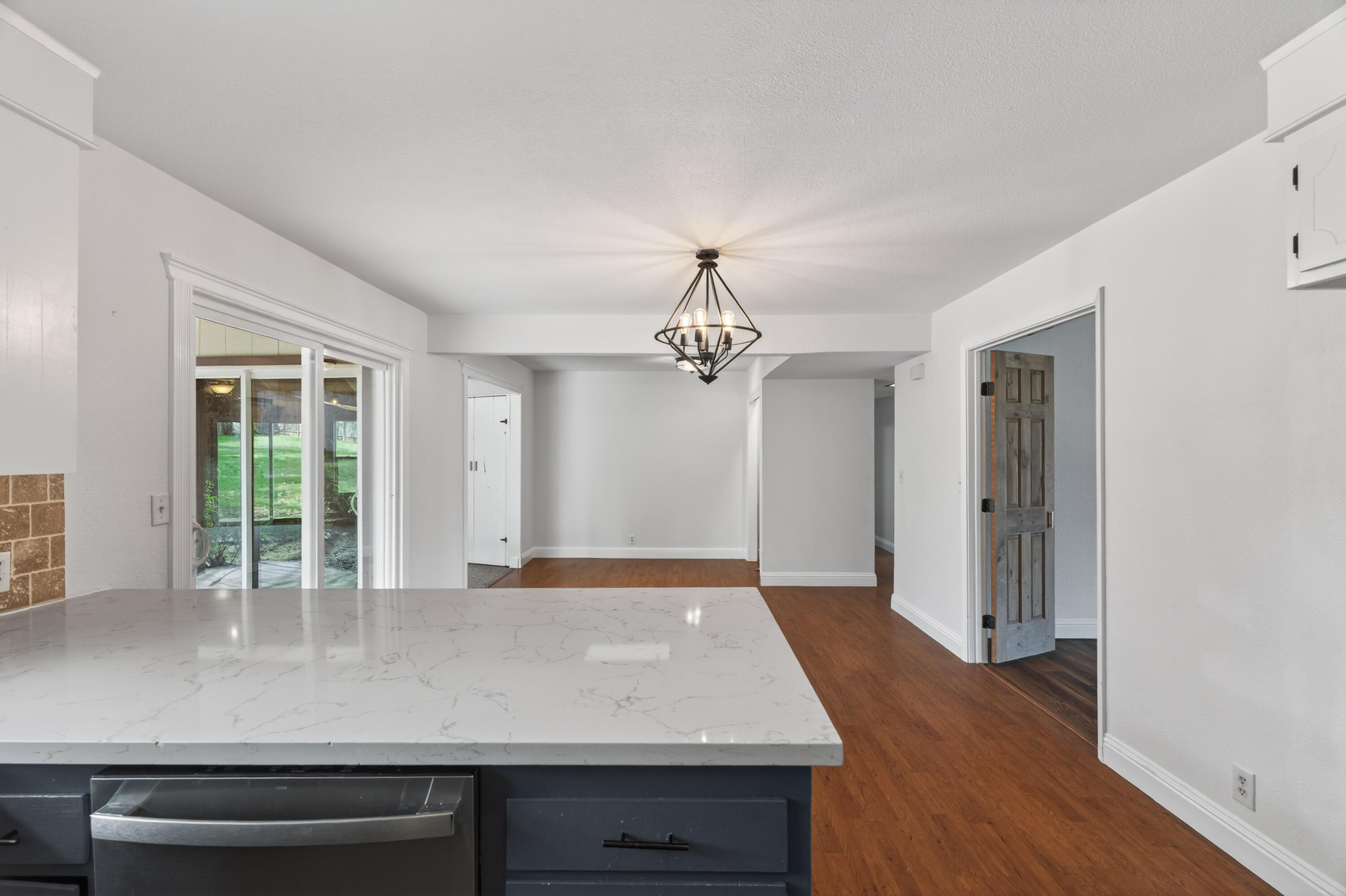 4160 Travona Court