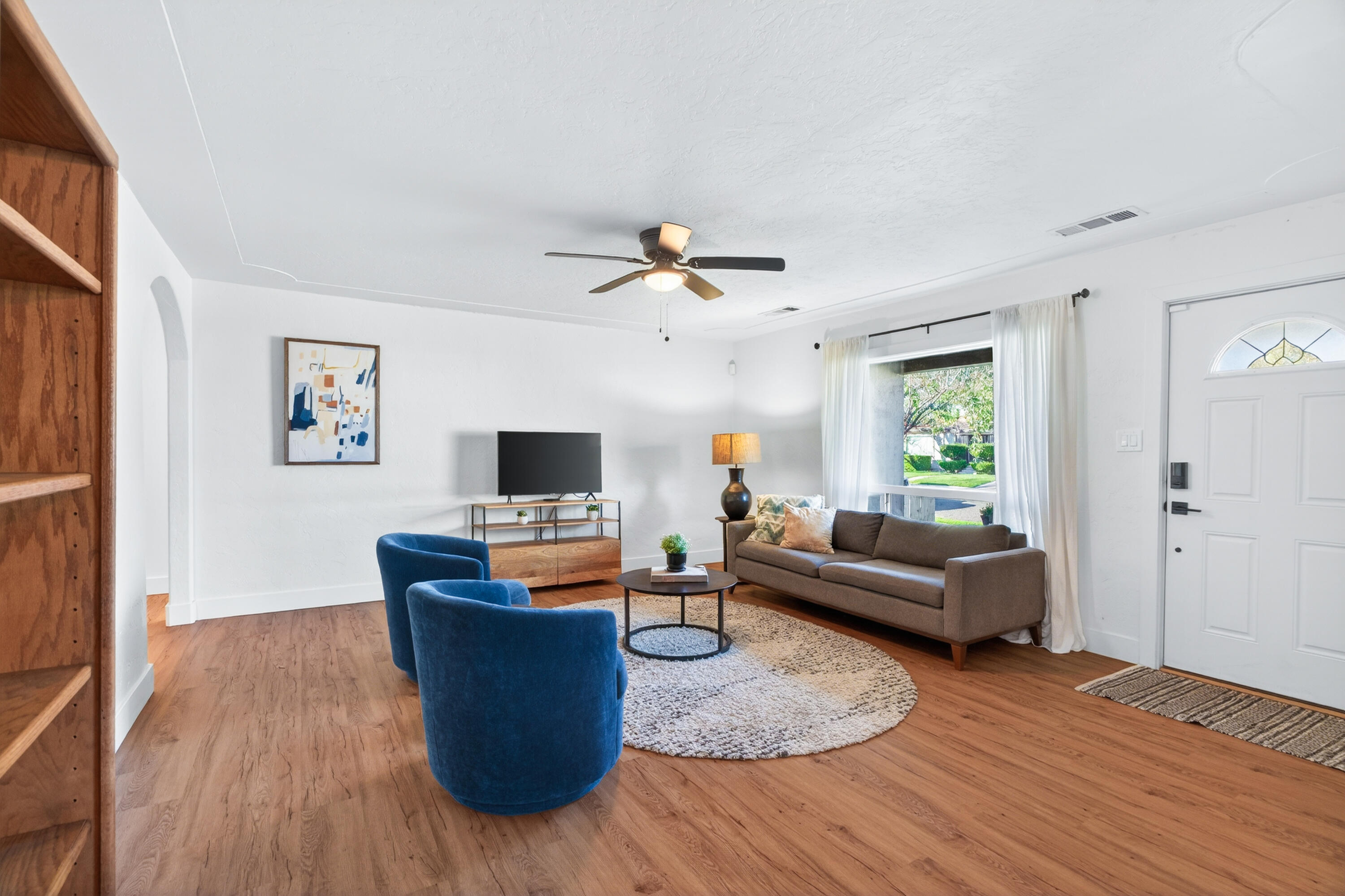1005 Gold Street