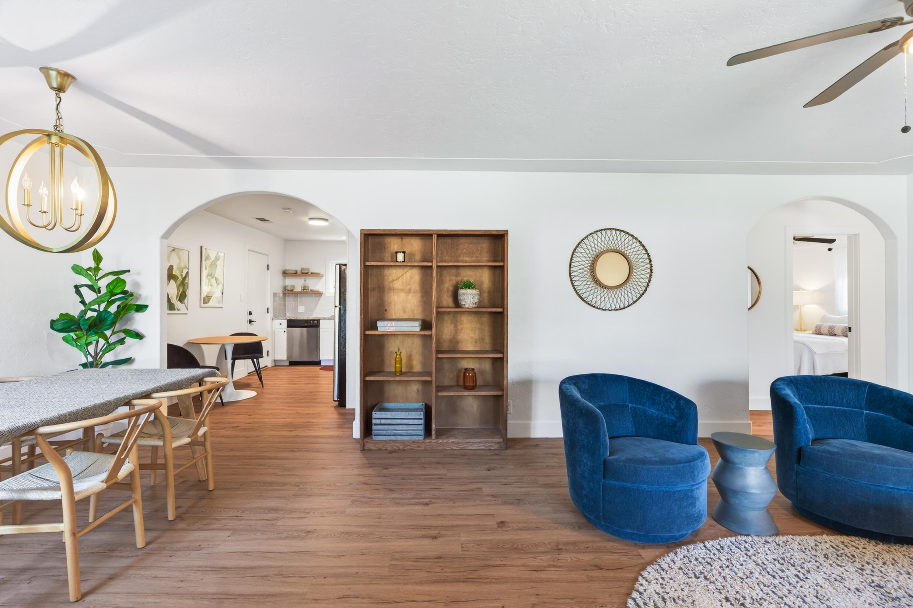 1005 Gold Street