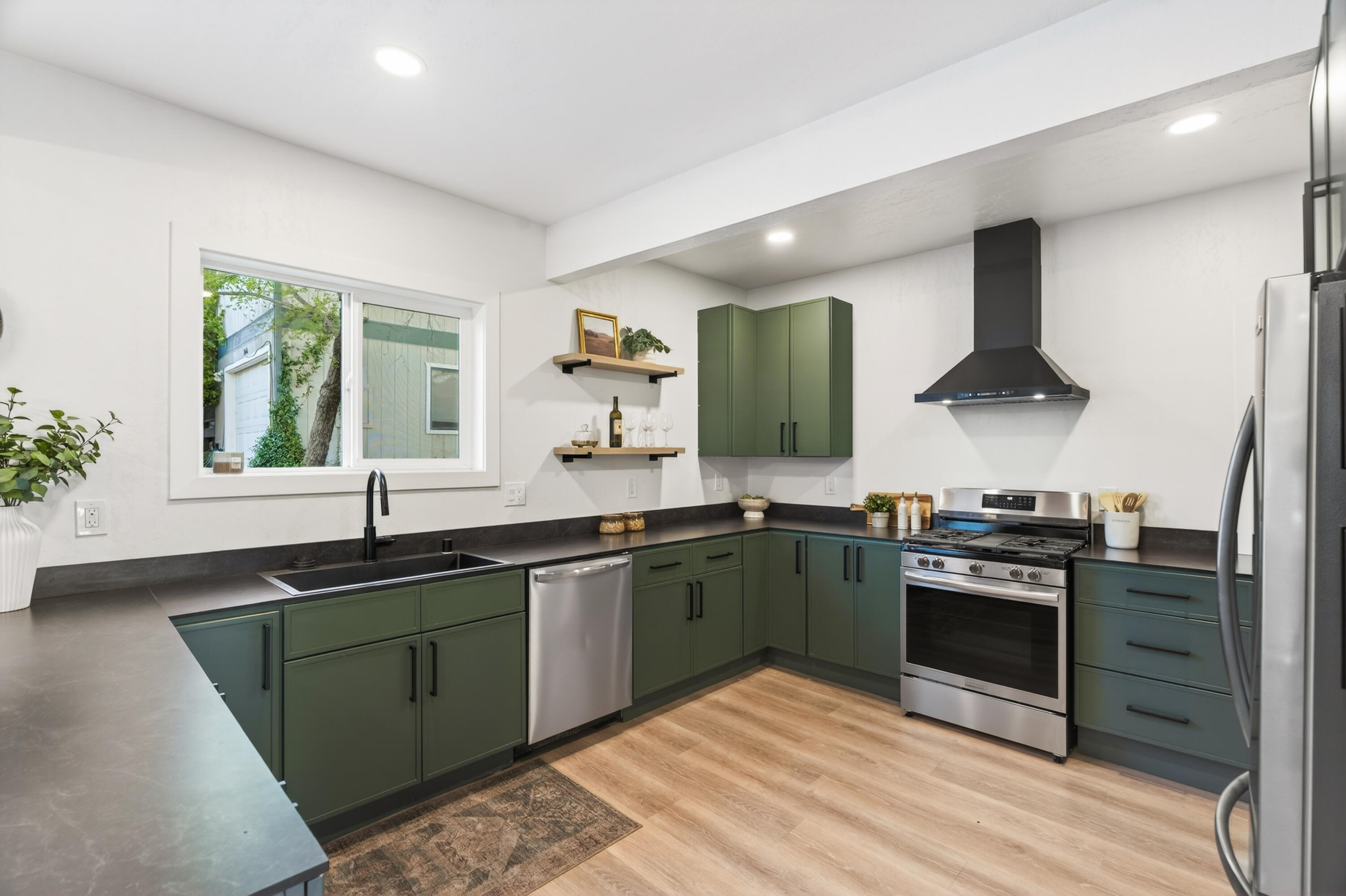 2036 Placer Street
