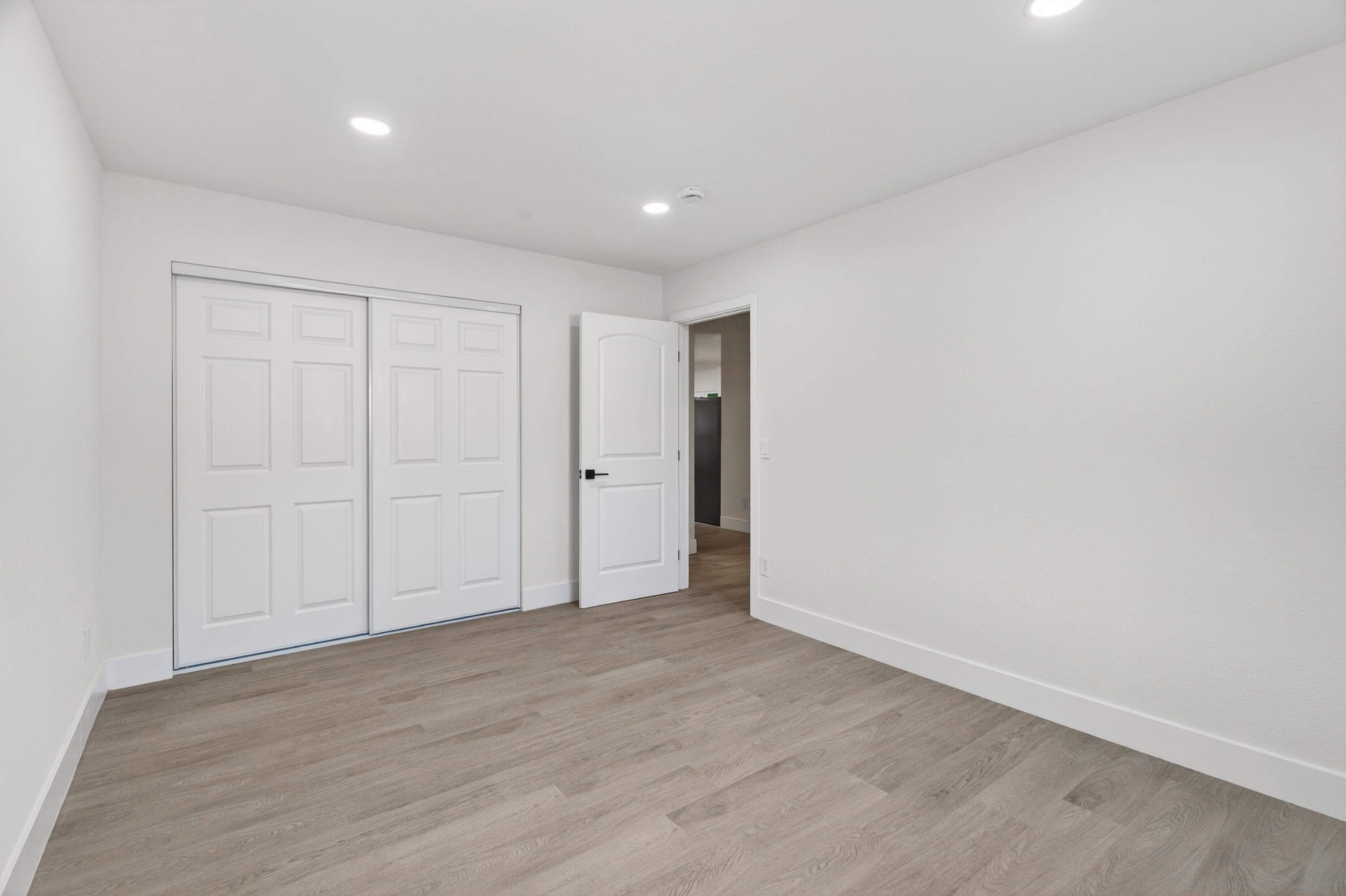 13642 Hill Boulevard