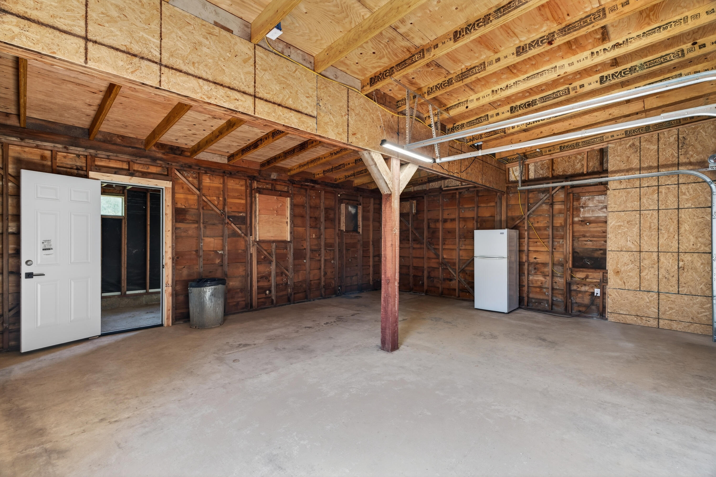 13642 Hill Boulevard