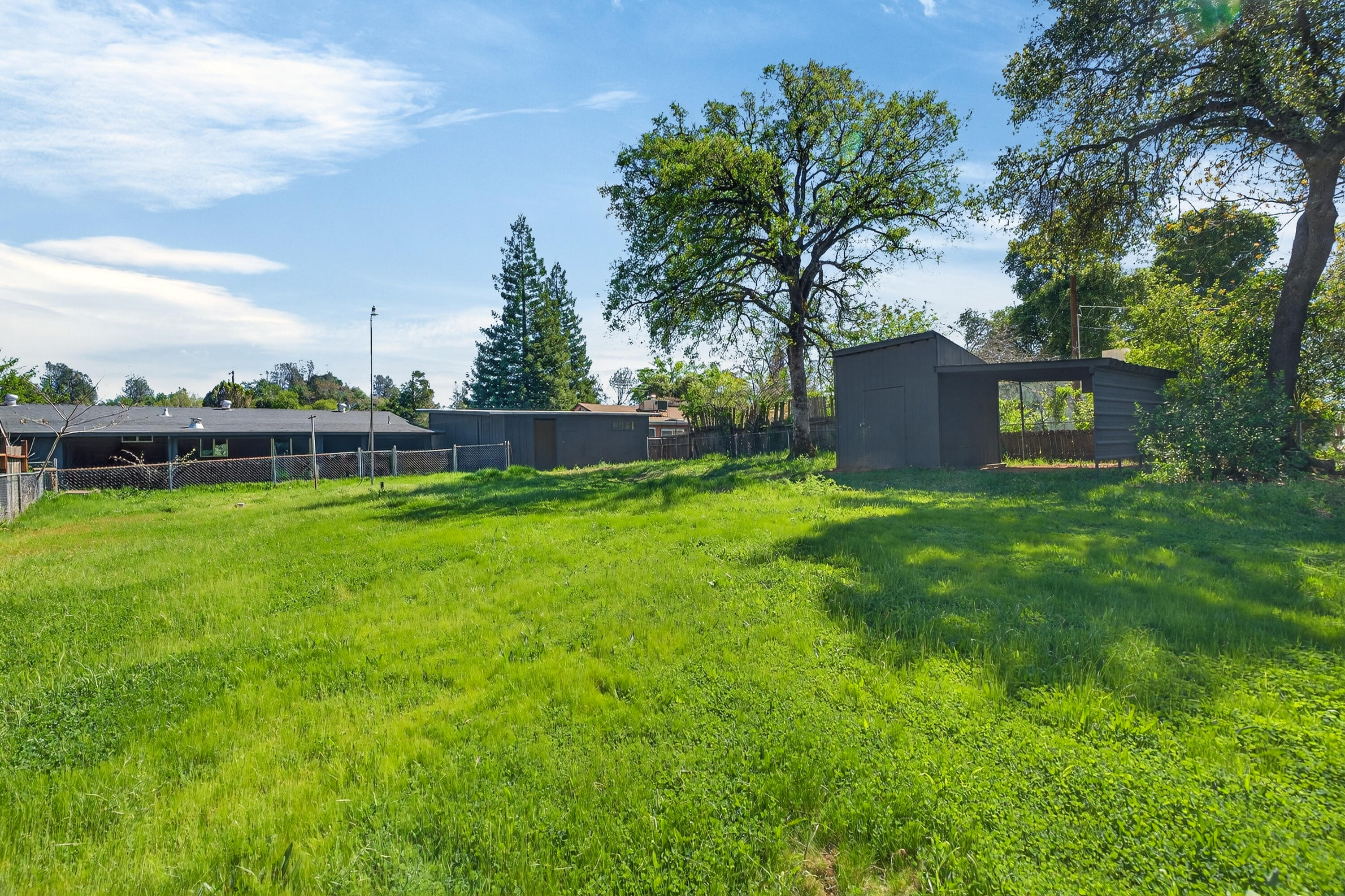 13642 Hill Boulevard