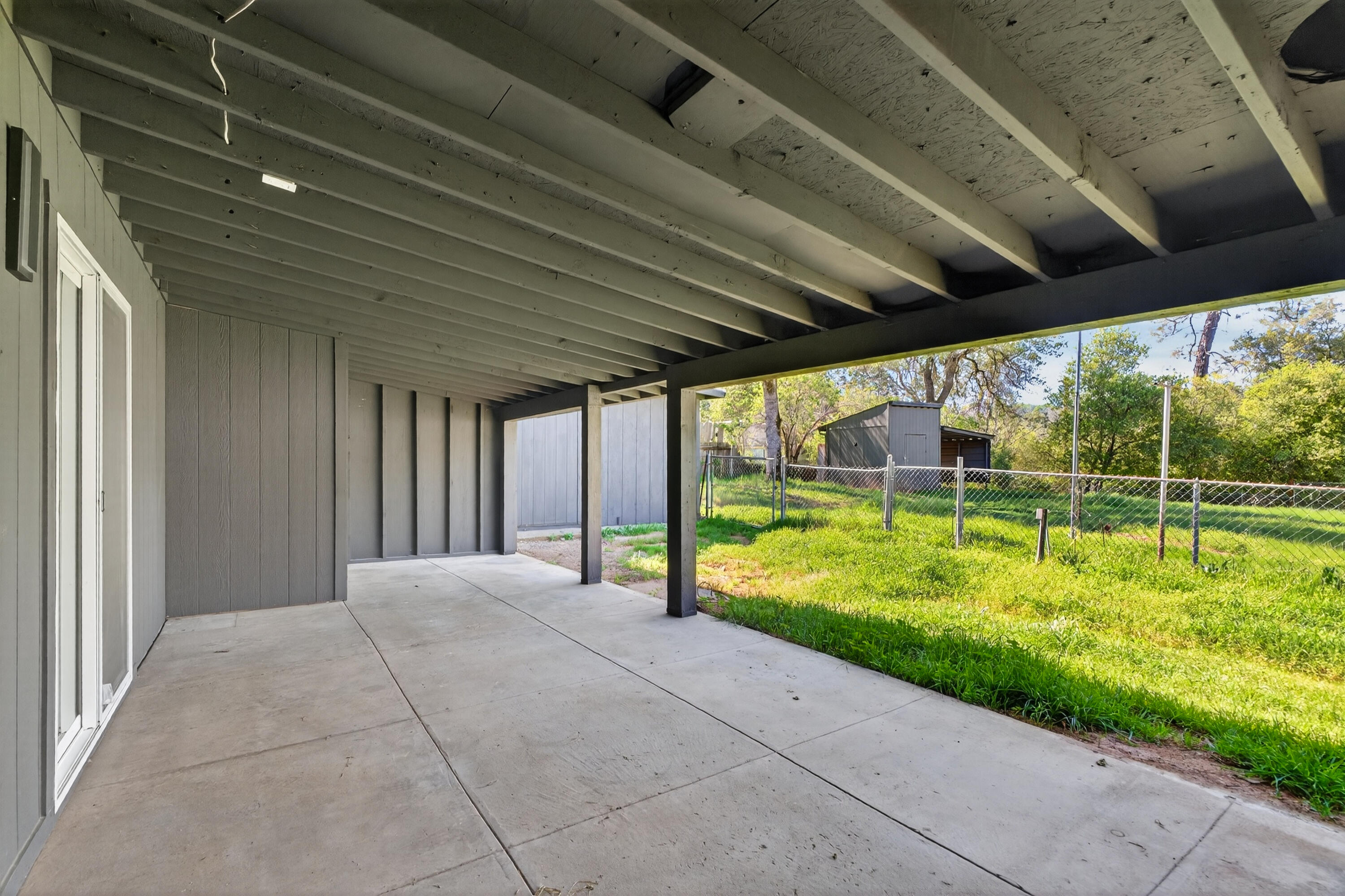 13642 Hill Boulevard