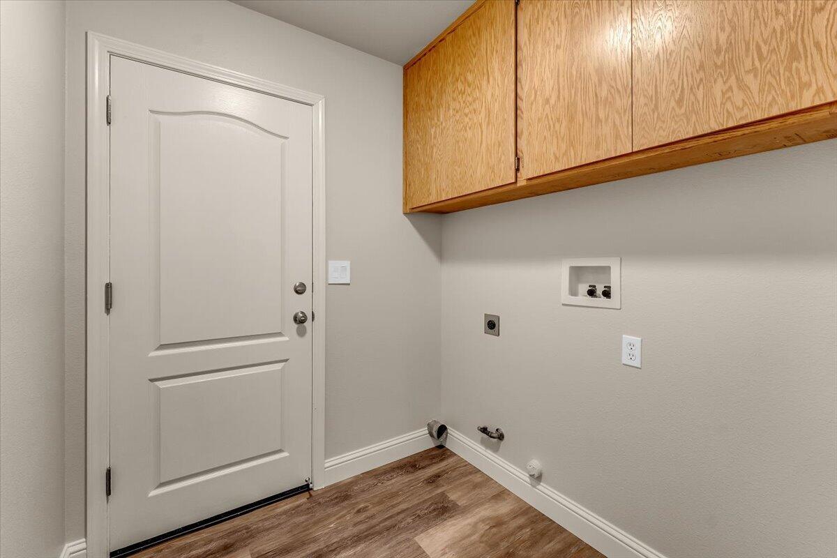 3198 Wandsworth Drive