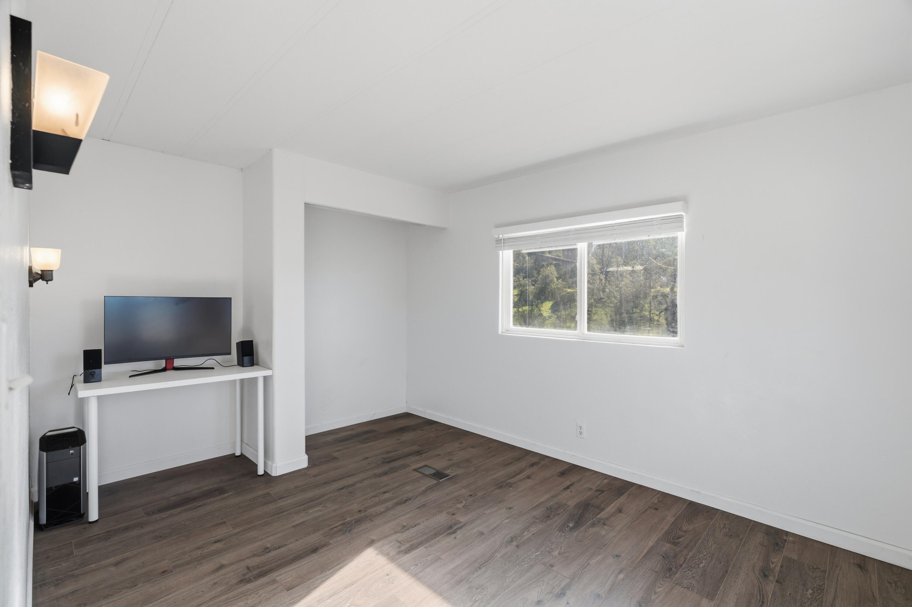 21484 Driftwood Trail