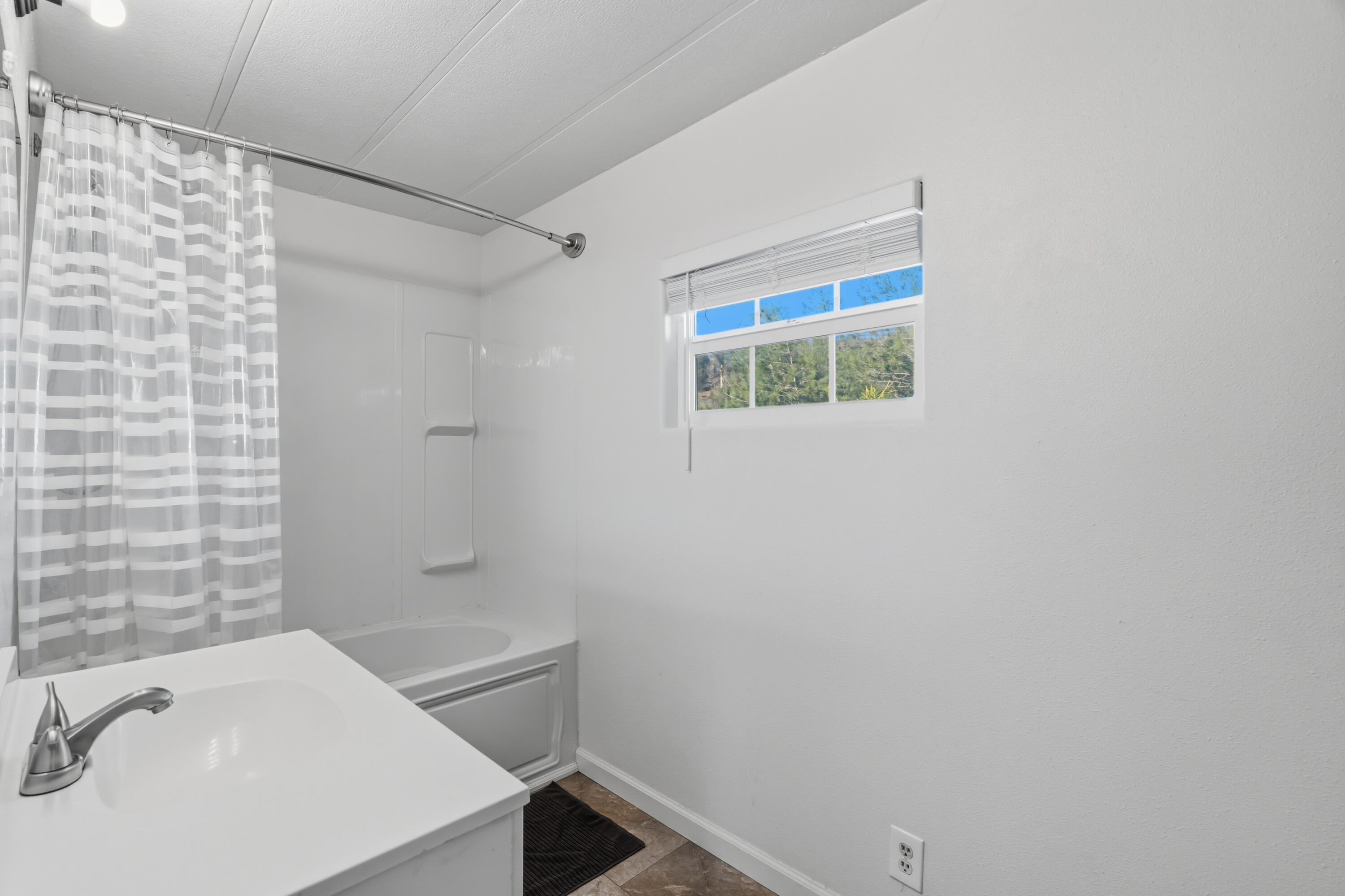 21484 Driftwood Trail