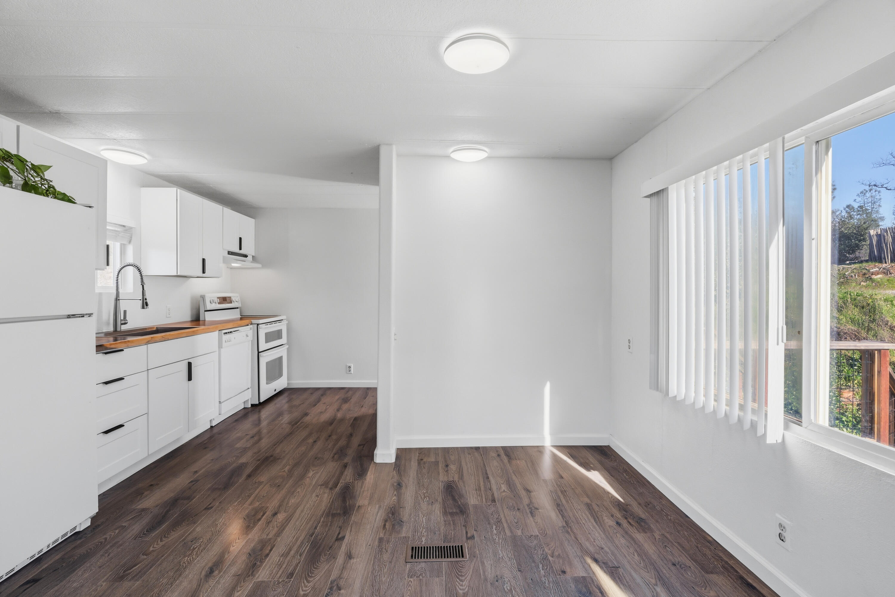 21484 Driftwood Trail