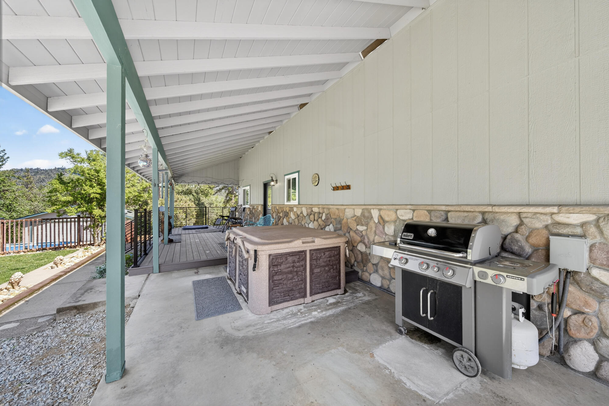 14385 Sundown Drive
