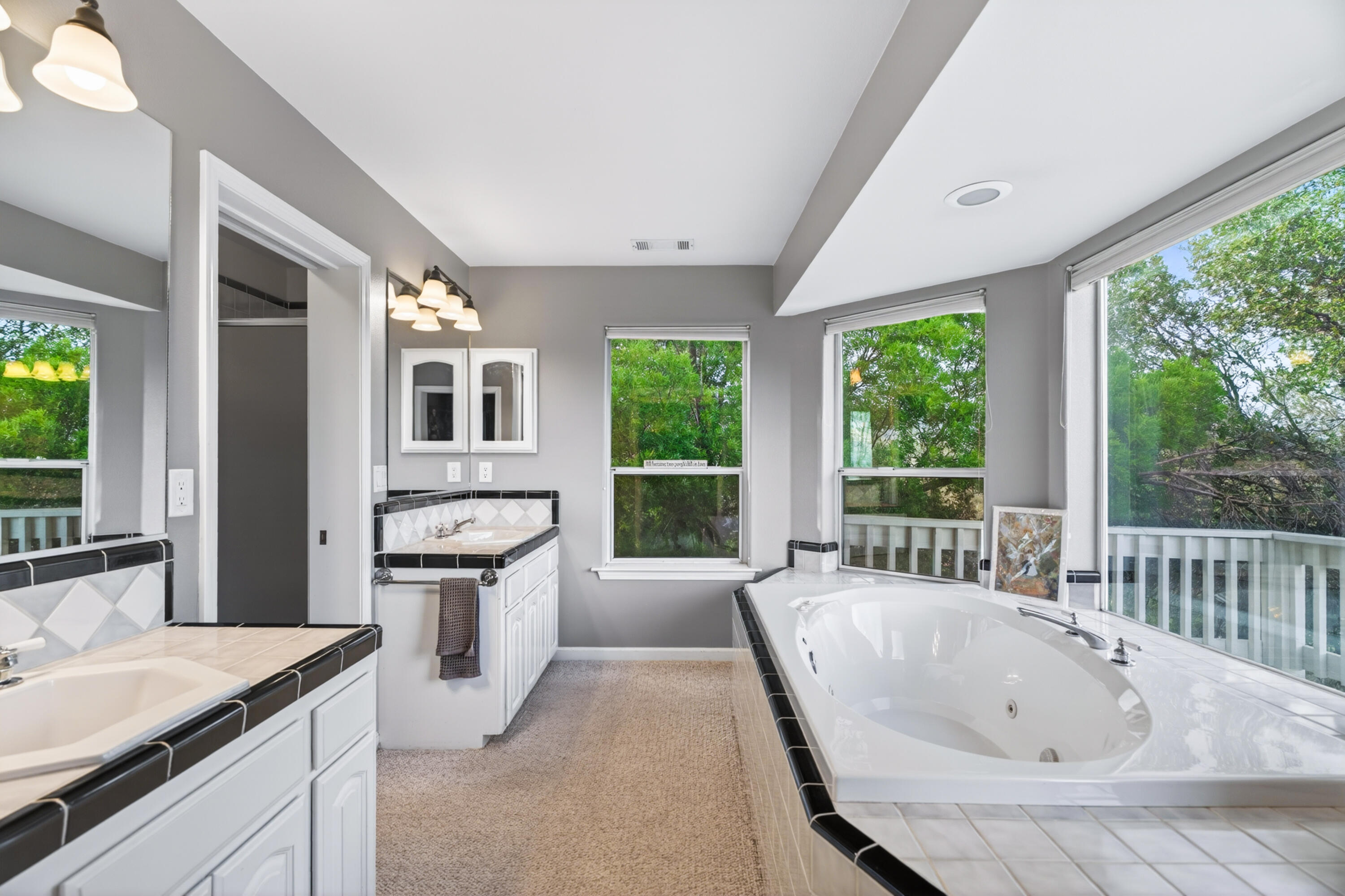 8725 Landmark Circle