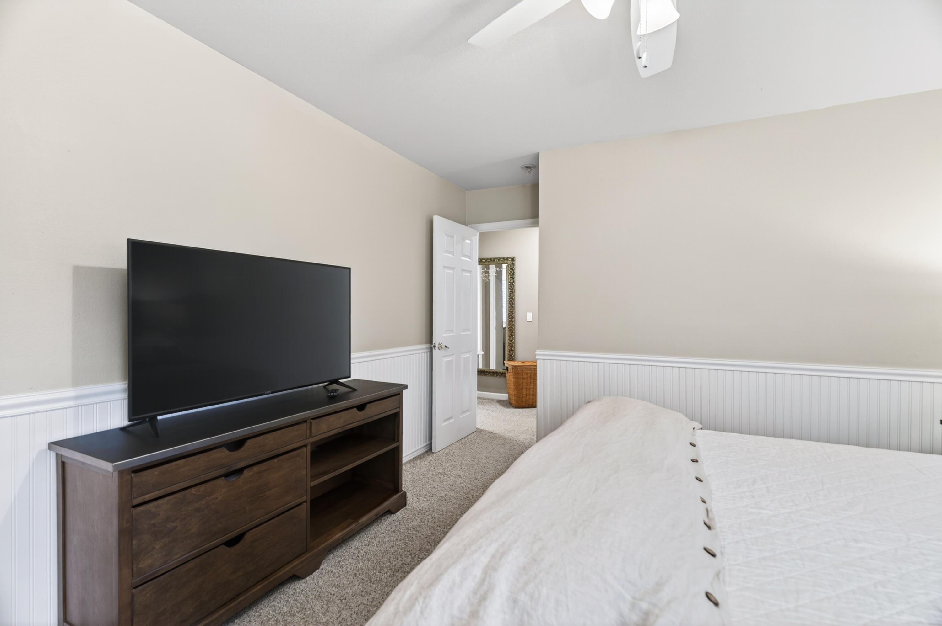 8725 Landmark Circle