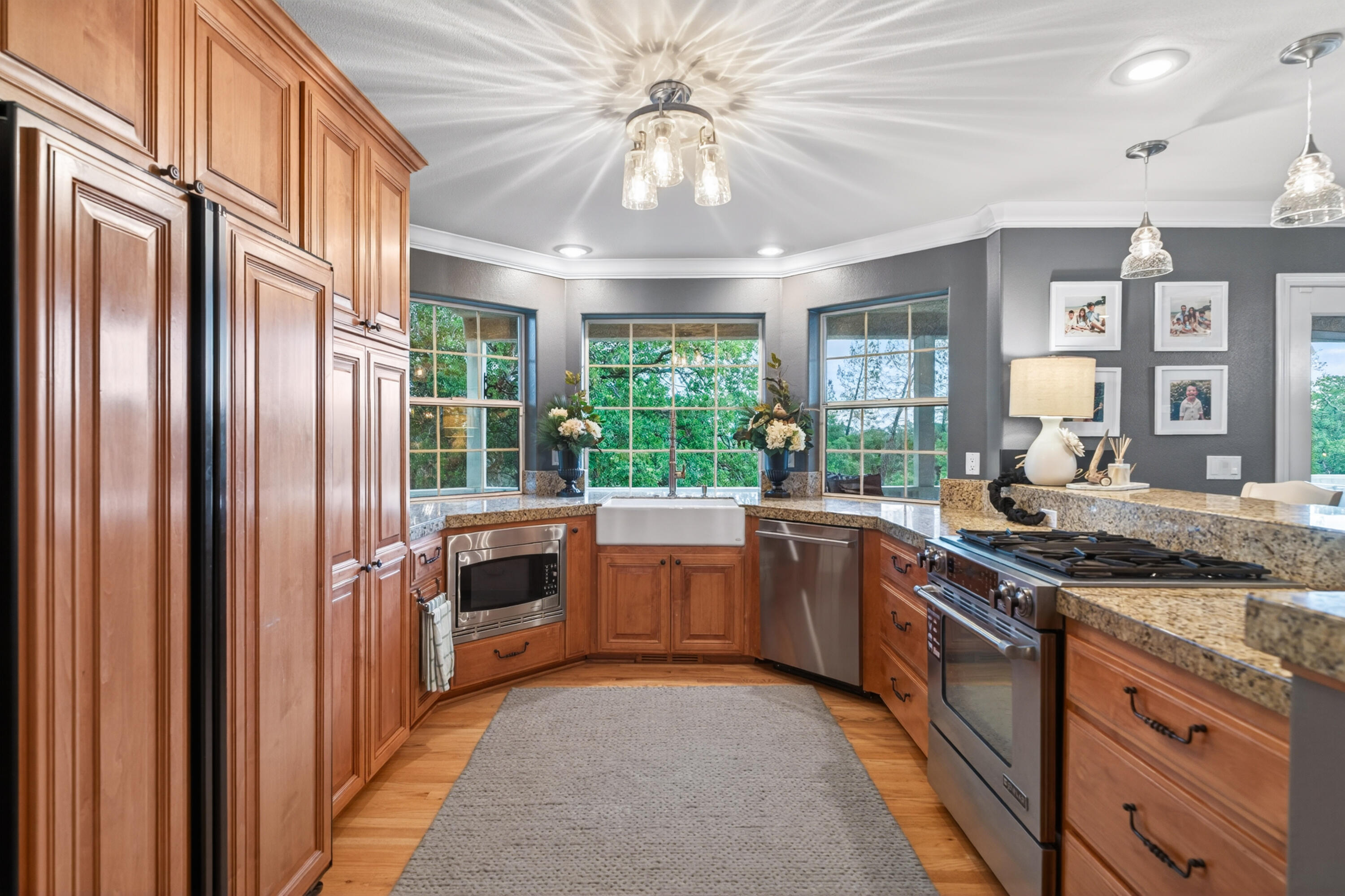 8725 Landmark Circle