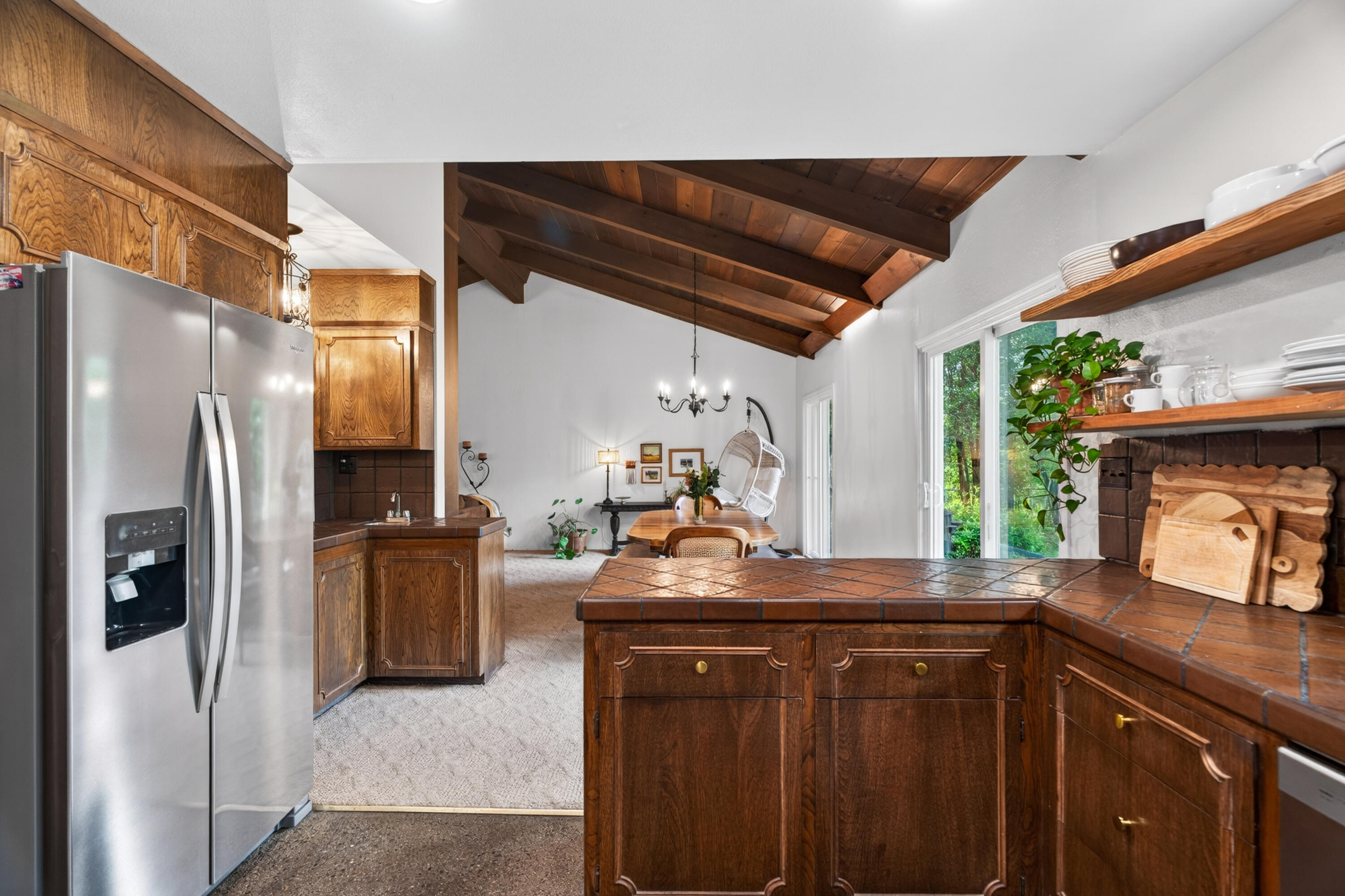 2202 Corral Court