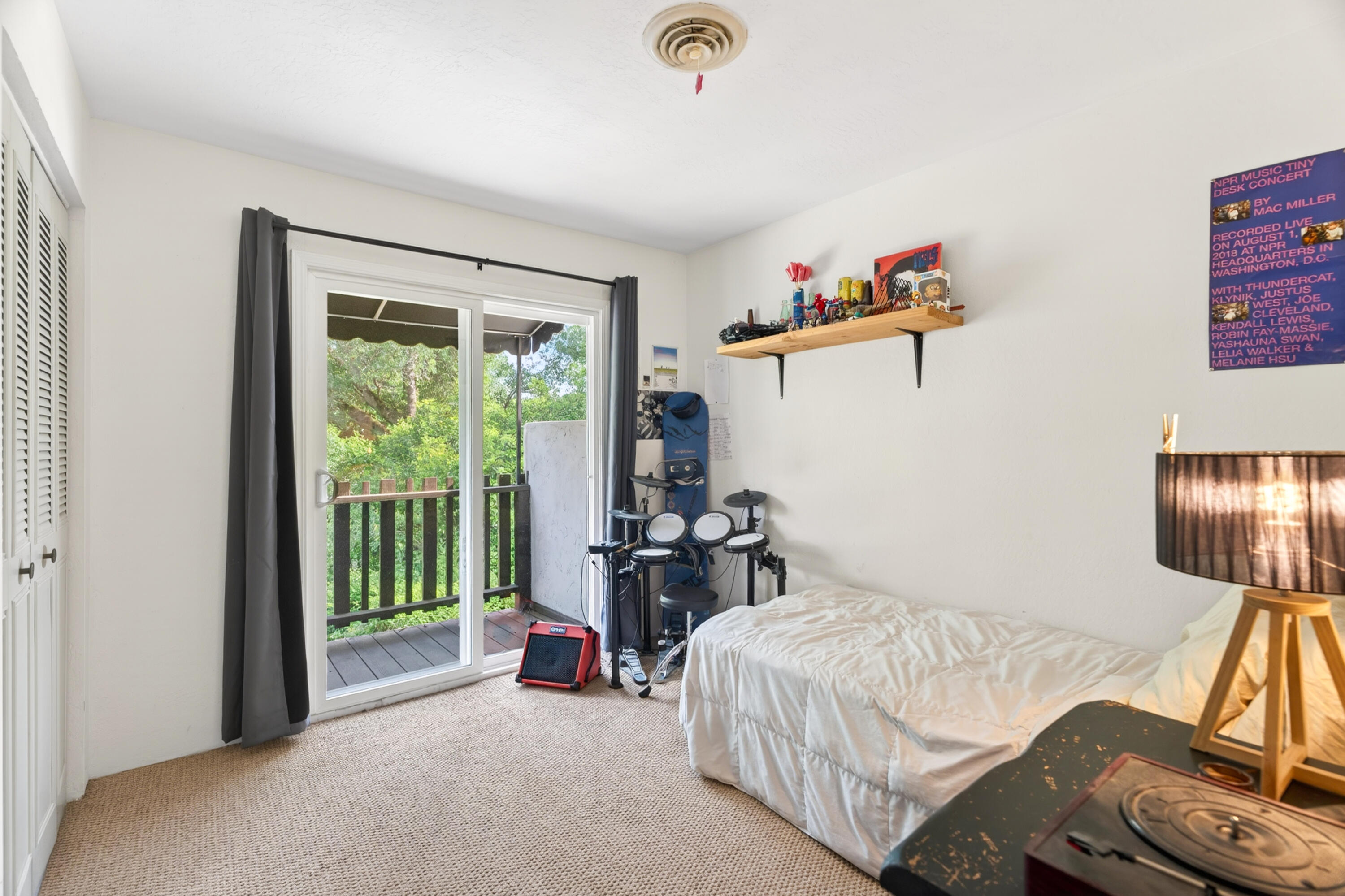 2202 Corral Court